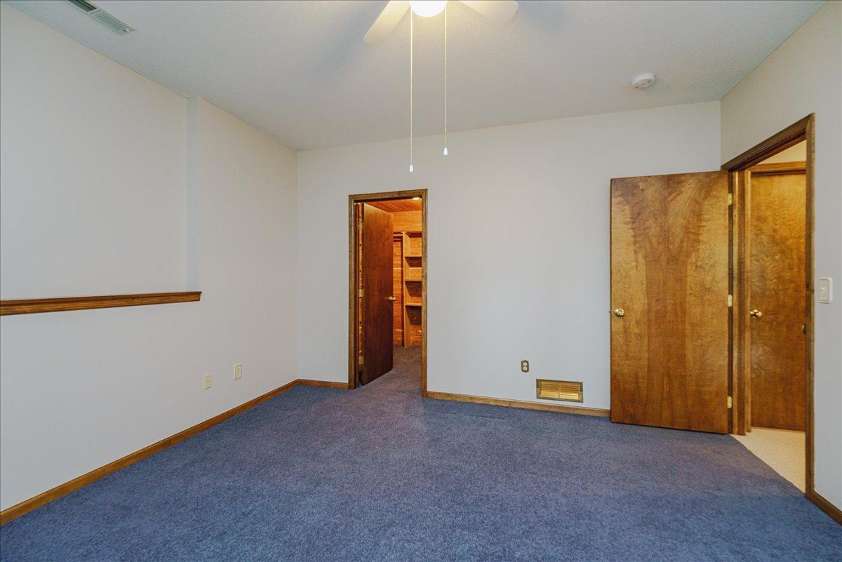 View of Residential at 1060 Dennis Street, Maplewood MN 55119, Maplewood (52 of 72) - Mike Wilen | Minnesota Team Real Estate