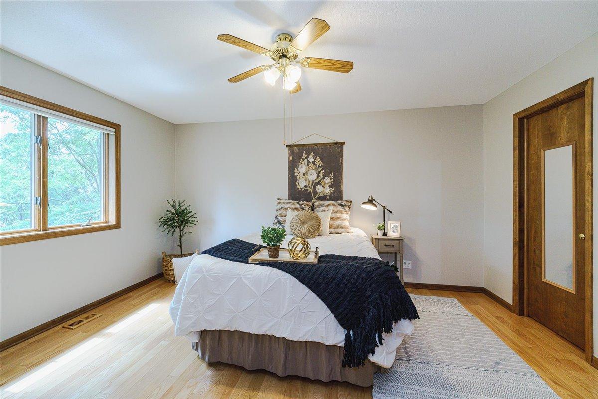 View of Residential at 1060 Dennis Street, Maplewood MN 55119, Maplewood (34 of 72) - Mike Wilen | Minnesota Team Real Estate