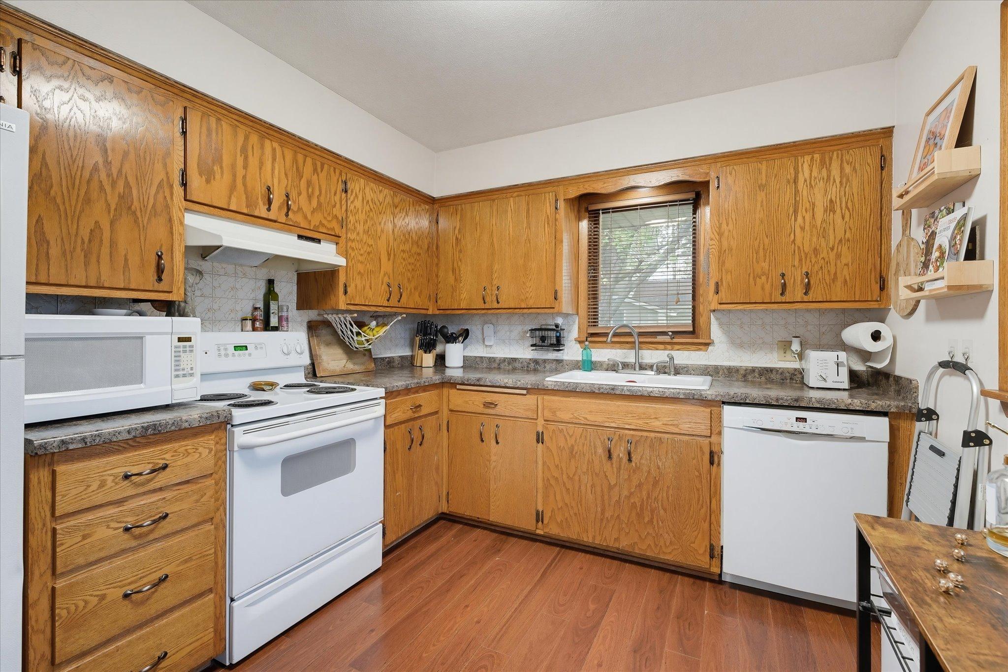 View of Residential Income at 625 Summer Street, Minneapolis MN 55413, Minneapolis (48 of 64) - Mike Wilen | Minnesota Team Real Estate