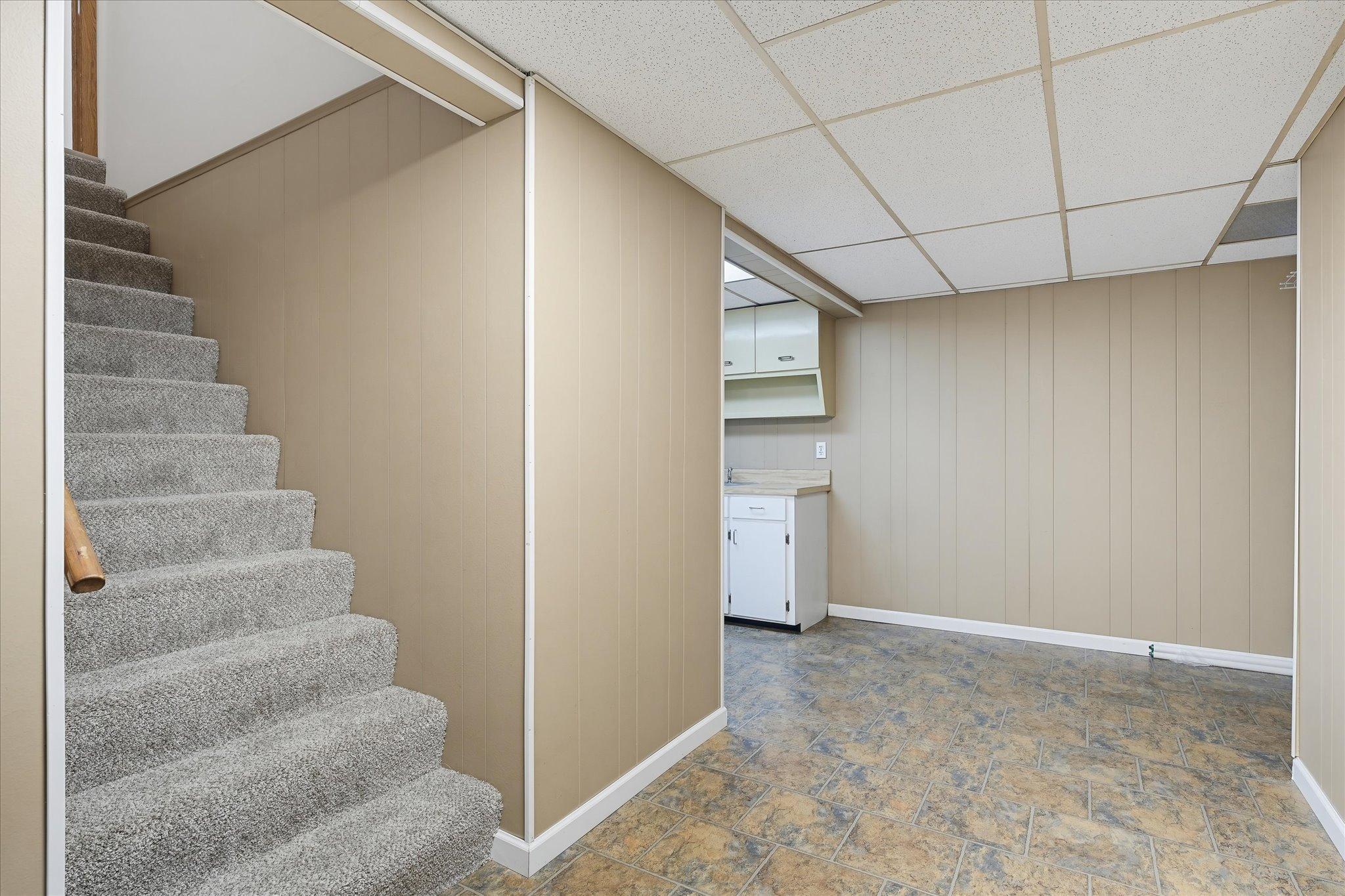 View of Residential Income at 625 Summer Street, Minneapolis MN 55413, Minneapolis (27 of 64) - Mike Wilen | Minnesota Team Real Estate
