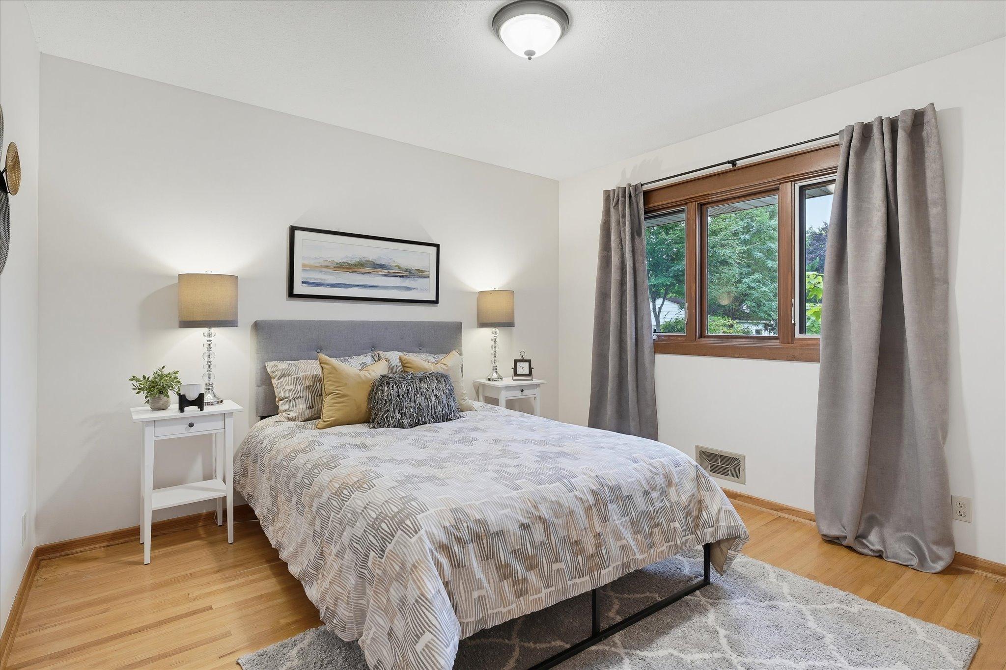 View of Residential Income at 625 Summer Street, Minneapolis MN 55413, Minneapolis (18 of 64) - Mike Wilen | Minnesota Team Real Estate