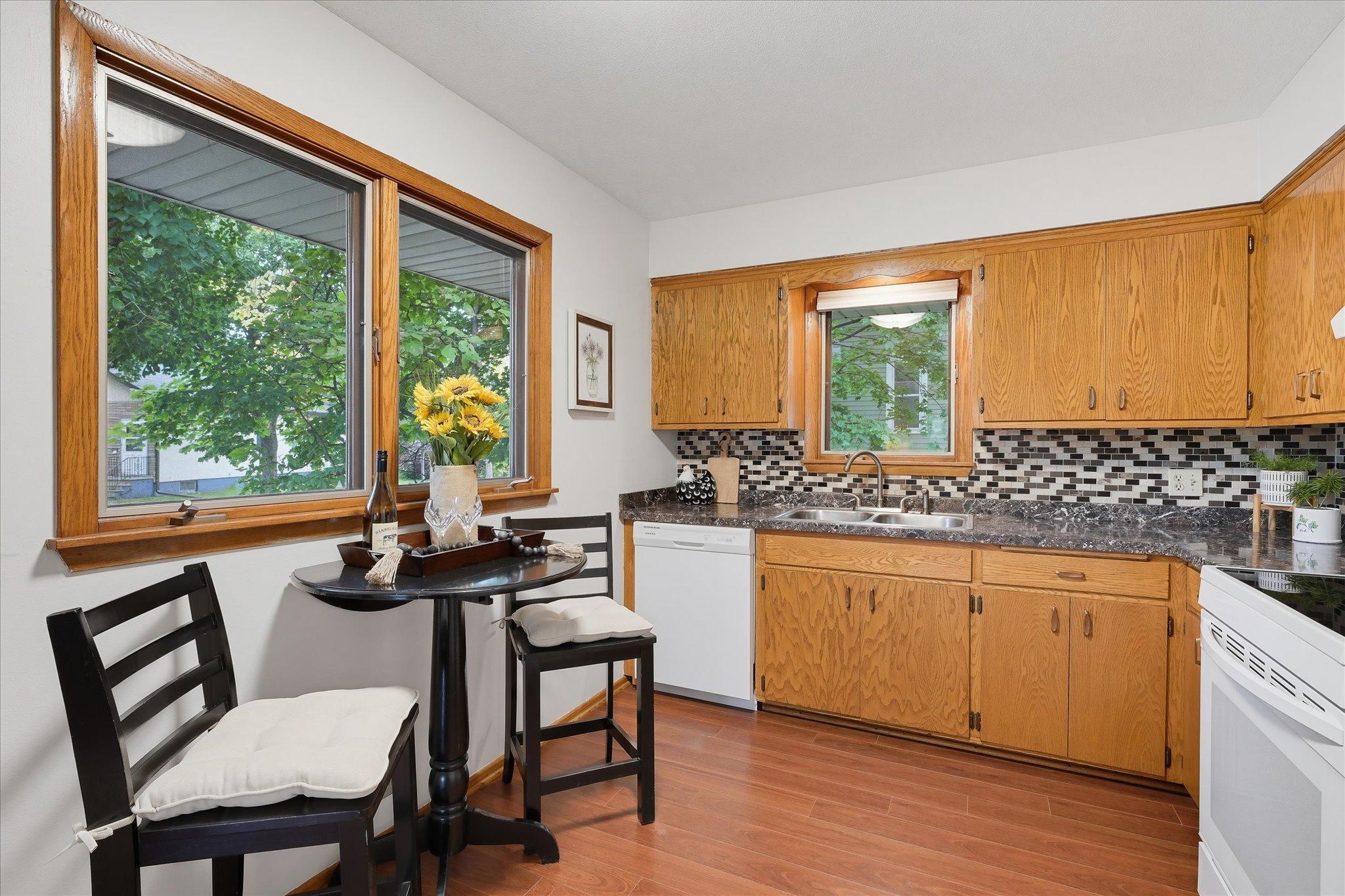 View of Residential Income at 625 Summer Street, Minneapolis MN 55413, Minneapolis (14 of 64) - Mike Wilen | Minnesota Team Real Estate