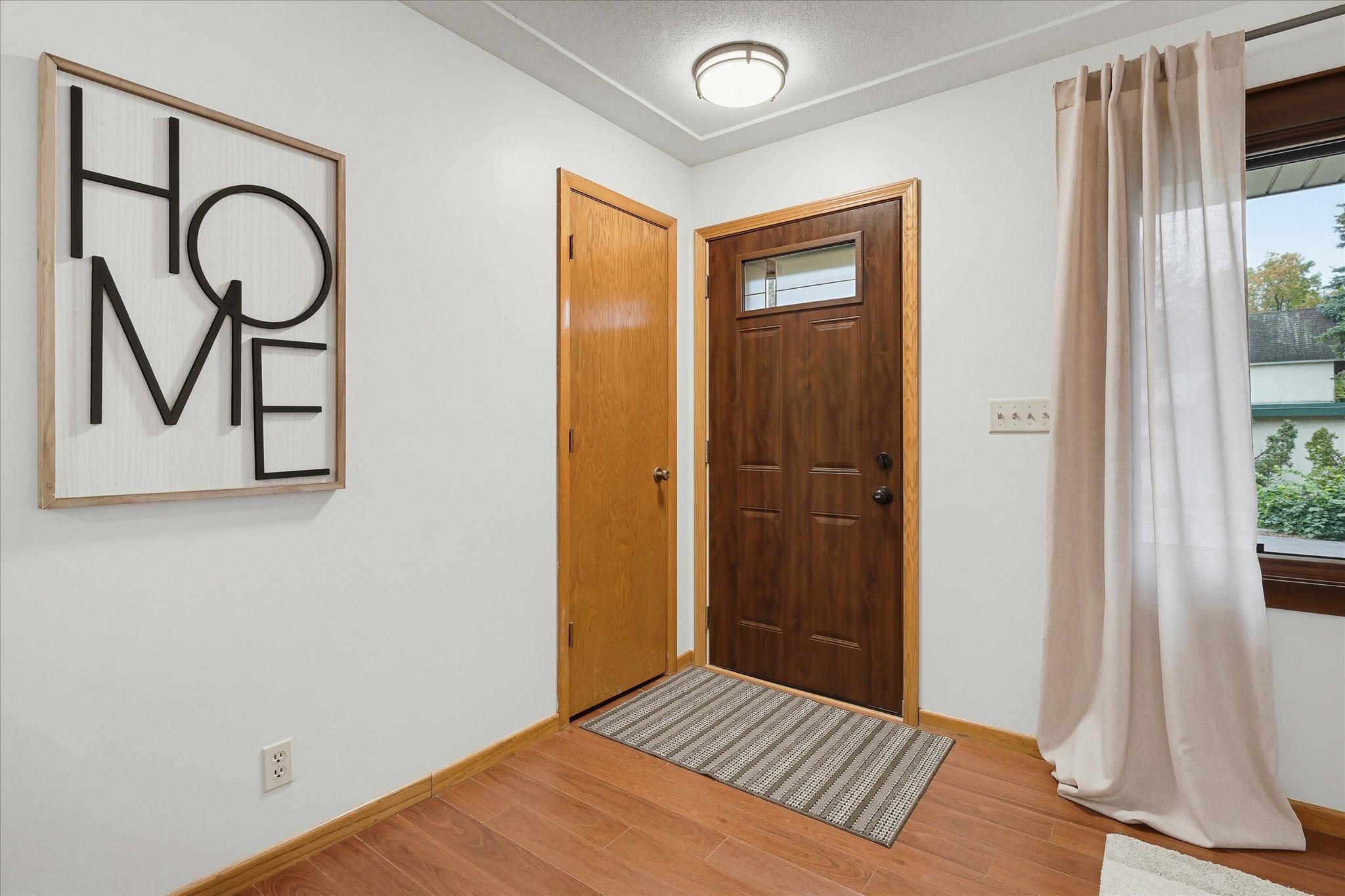 View of Residential Income at 625 Summer Street, Minneapolis MN 55413, Minneapolis (7 of 64) - Mike Wilen | Minnesota Team Real Estate