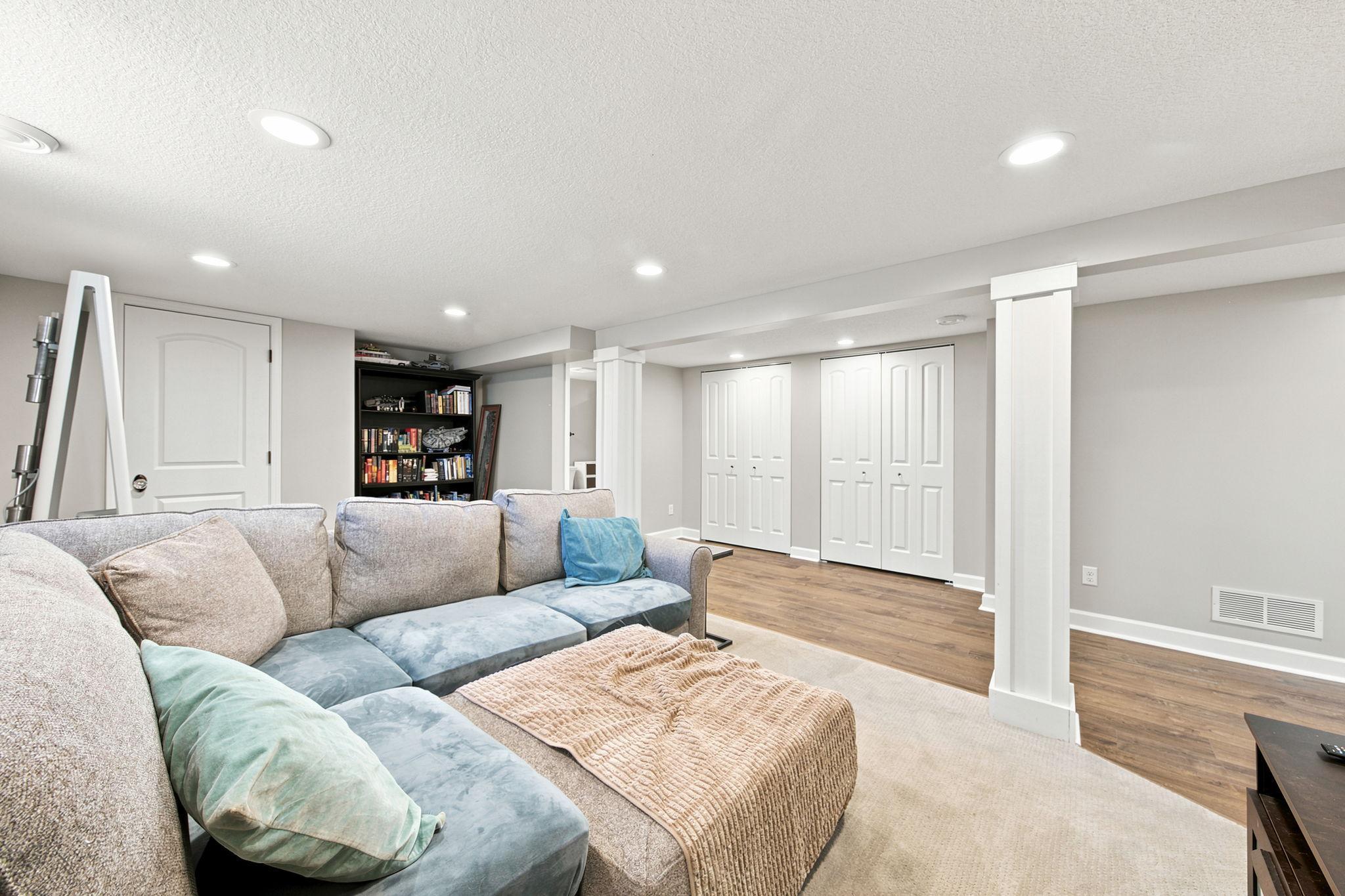 View of Residential at 2222 Scheffer Avenue, Saint Paul MN 55116, Saint Paul (24 of 37) - Mike Wilen | Minnesota Team Real Estate