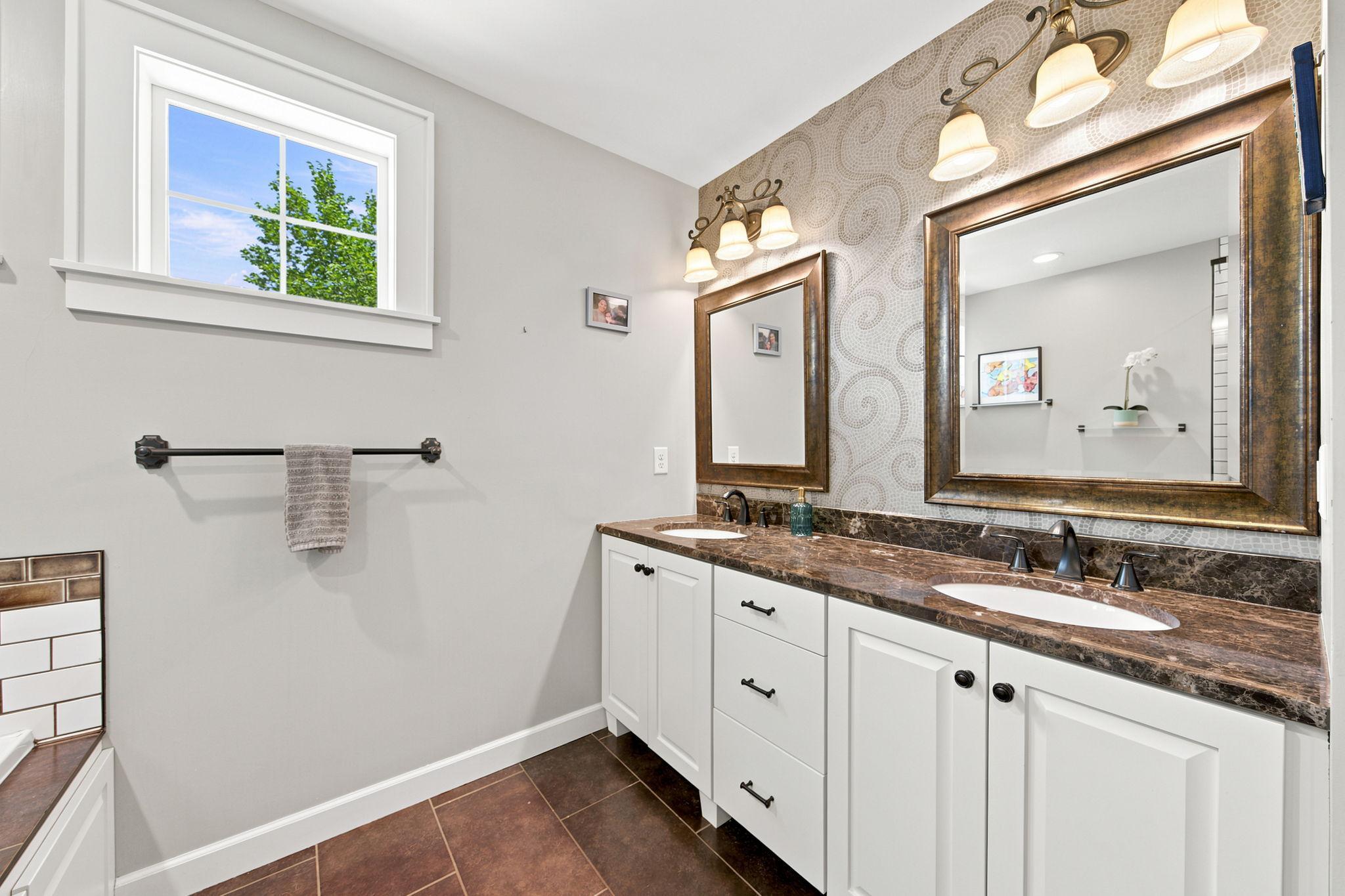 View of Residential at 2222 Scheffer Avenue, Saint Paul MN 55116, Saint Paul (17 of 37) - Mike Wilen | Minnesota Team Real Estate
