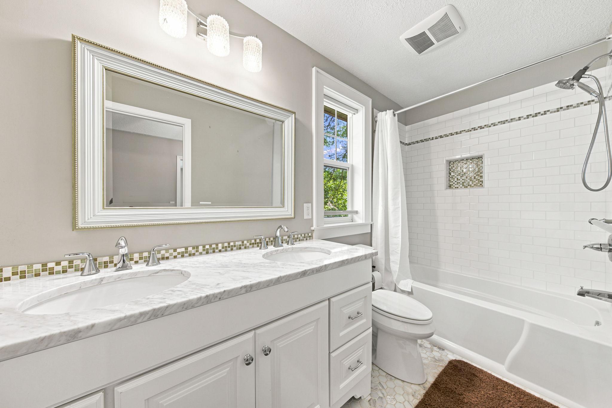 View of Residential at 2222 Scheffer Avenue, Saint Paul MN 55116, Saint Paul (21 of 37) - Mike Wilen | Minnesota Team Real Estate