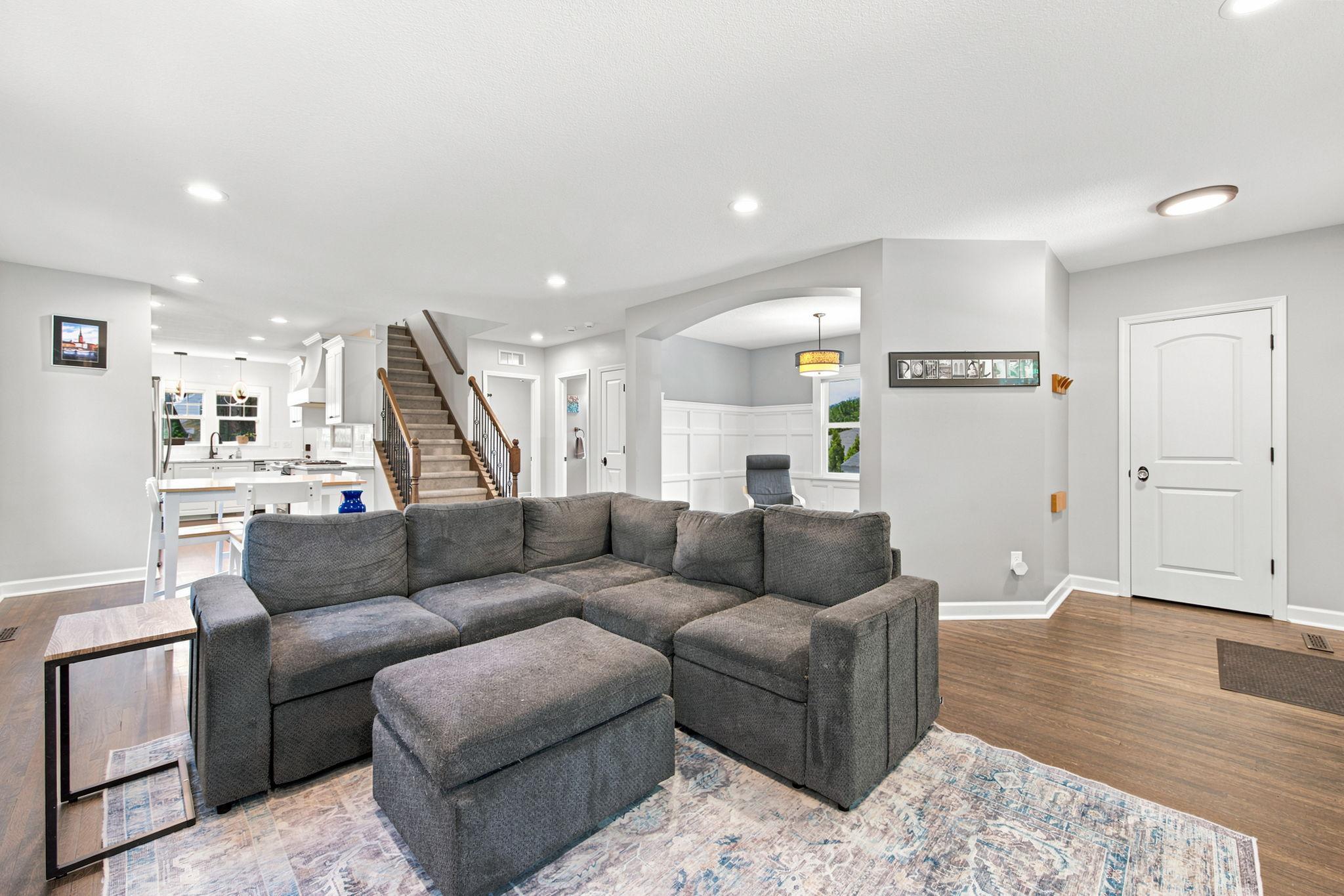 View of Residential at 2222 Scheffer Avenue, Saint Paul MN 55116, Saint Paul (4 of 37) - Mike Wilen | Minnesota Team Real Estate
