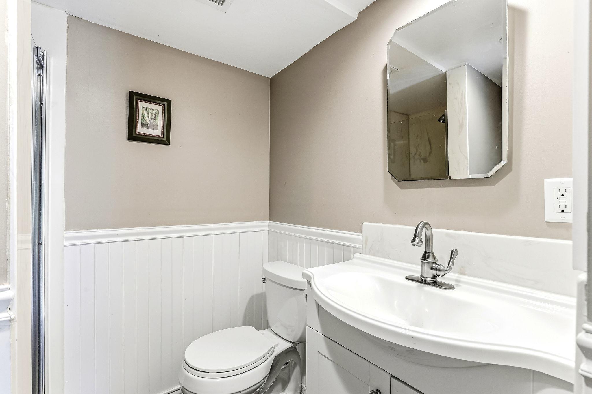 View of Residential at 16307 Moorland Circle, Minnetonka MN 55345, Minnetonka (35 of 60) - Mike Wilen | Minnesota Team Real Estate