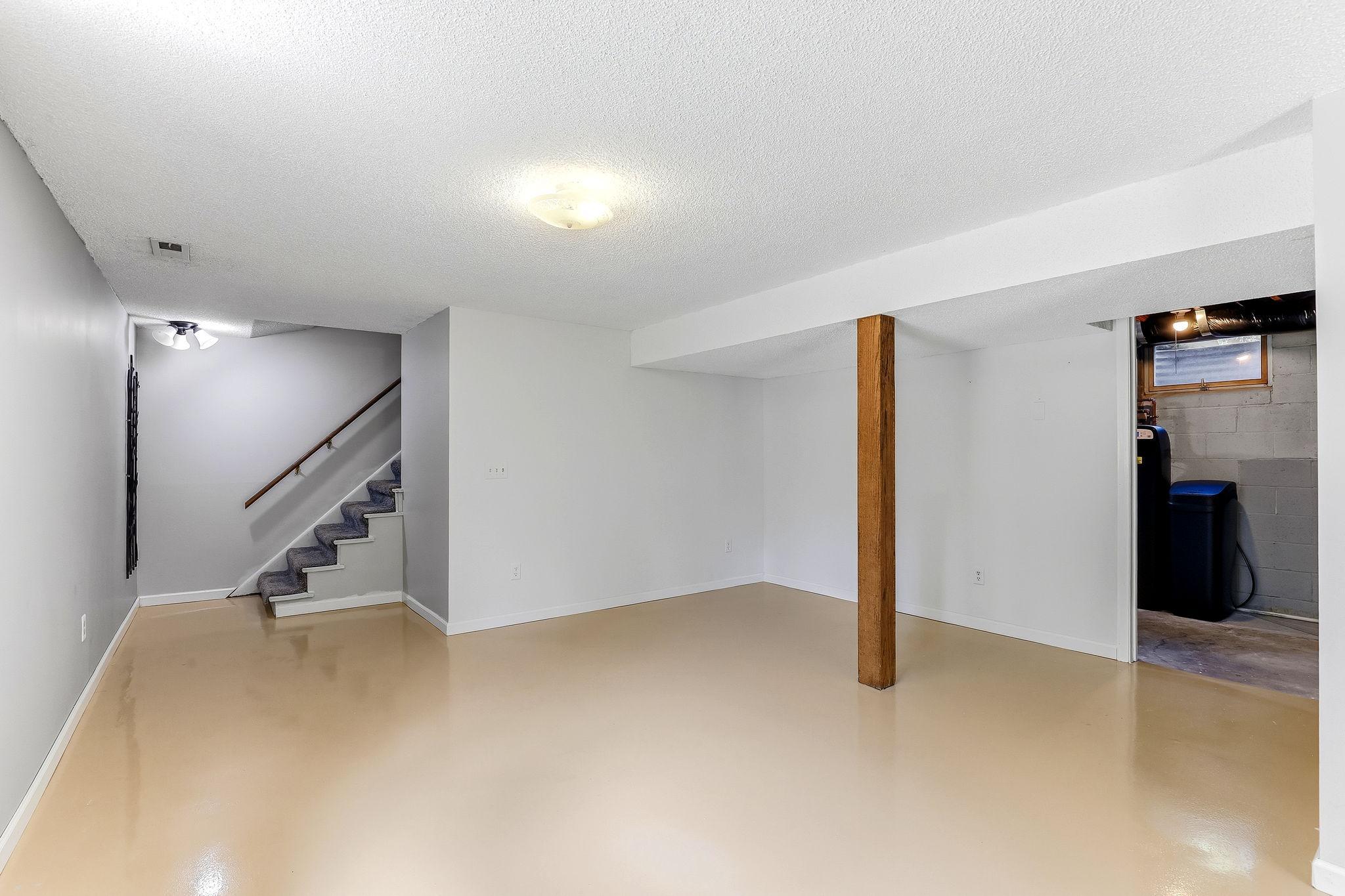 View of Residential at 16307 Moorland Circle, Minnetonka MN 55345, Minnetonka (27 of 60) - Mike Wilen | Minnesota Team Real Estate