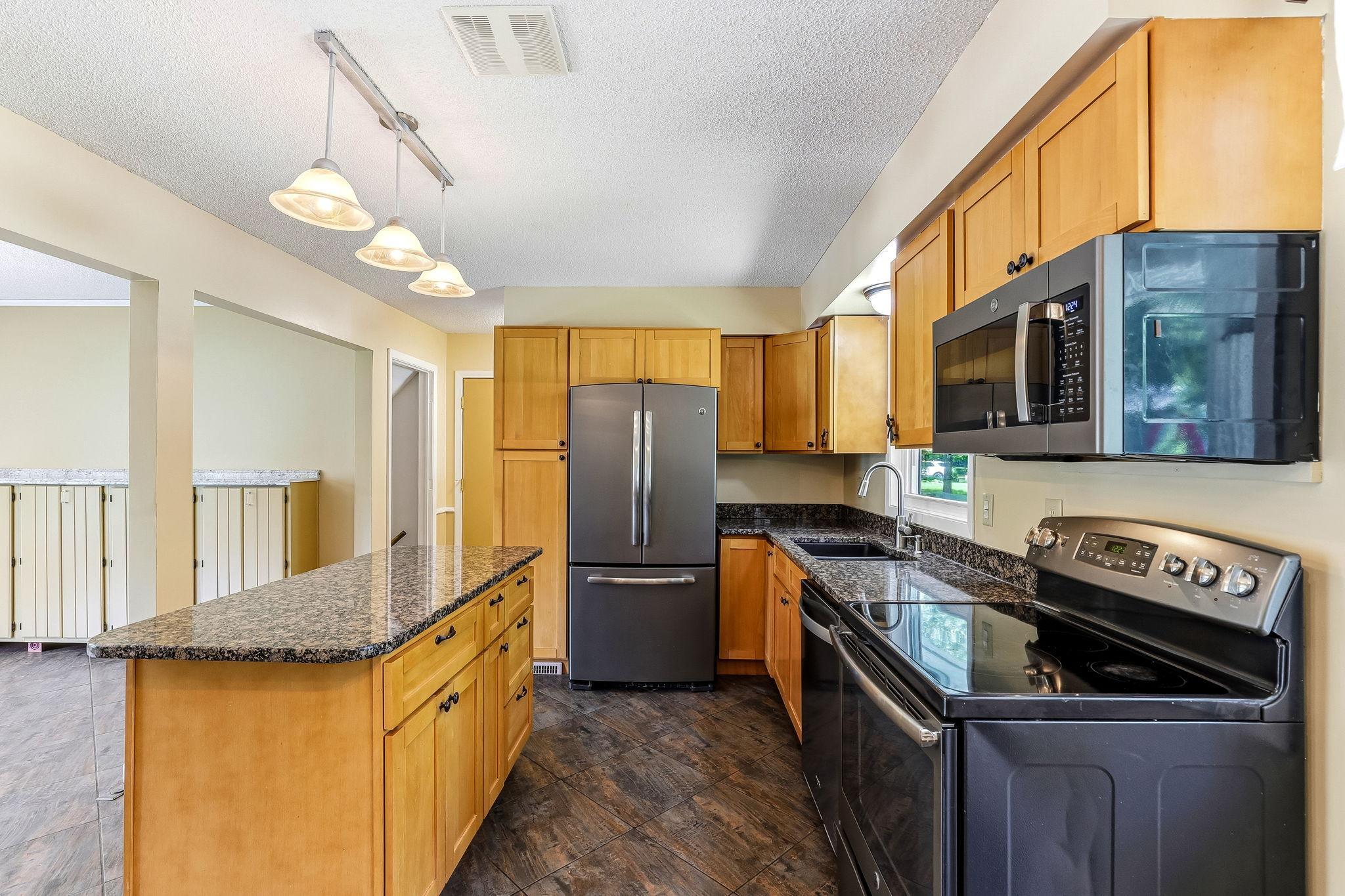View of Residential at 16307 Moorland Circle, Minnetonka MN 55345, Minnetonka (12 of 60) - Mike Wilen | Minnesota Team Real Estate