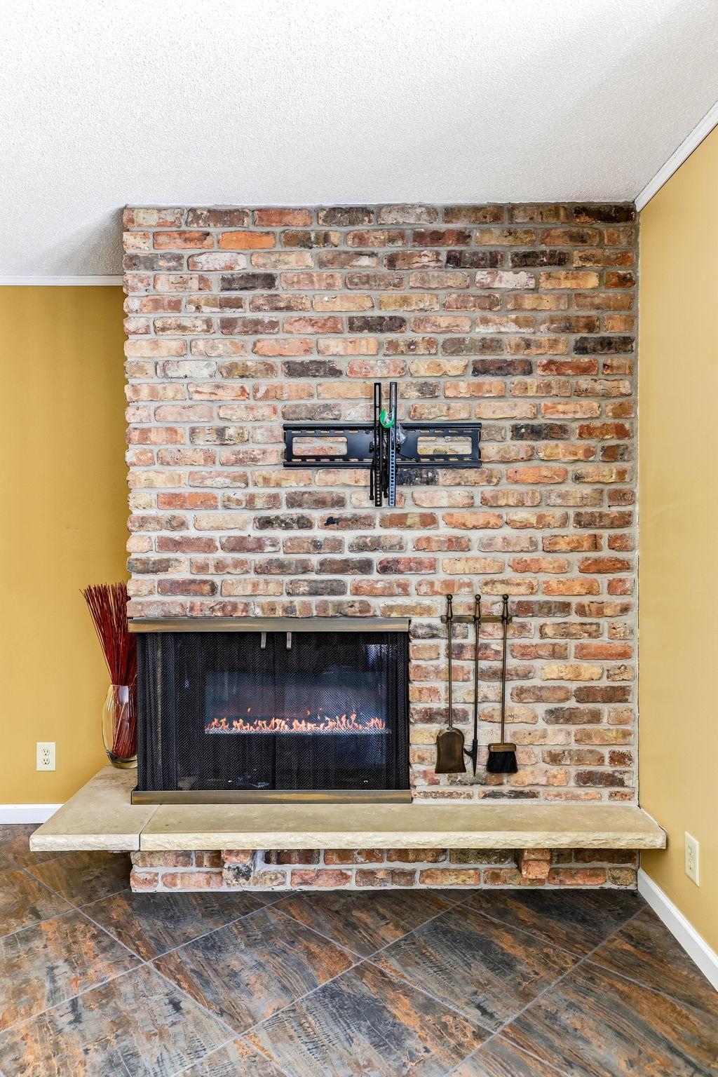 View of Residential at 16307 Moorland Circle, Minnetonka MN 55345, Minnetonka (8 of 60) - Mike Wilen | Minnesota Team Real Estate