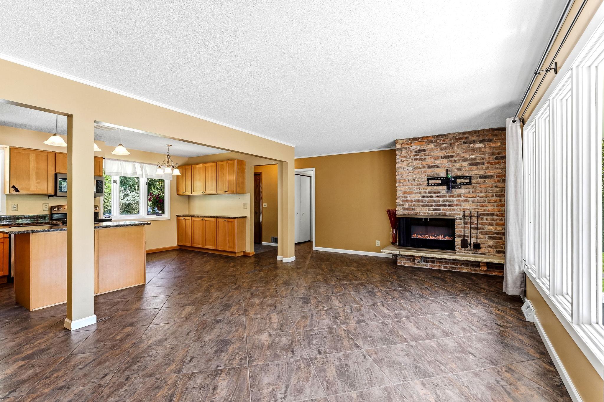 View of Residential at 16307 Moorland Circle, Minnetonka MN 55345, Minnetonka (7 of 60) - Mike Wilen | Minnesota Team Real Estate
