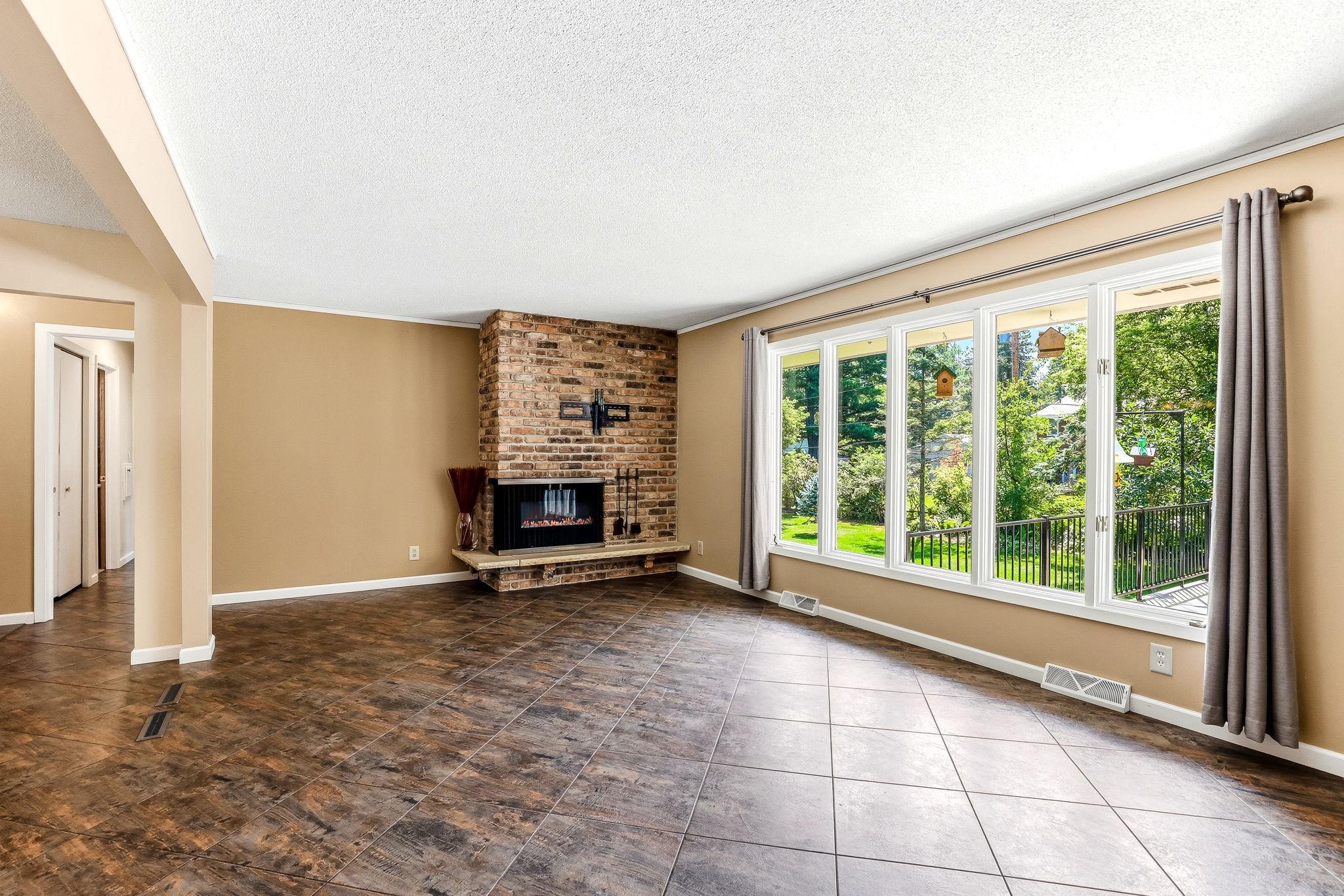 View of Residential at 16307 Moorland Circle, Minnetonka MN 55345, Minnetonka (6 of 60) - Mike Wilen | Minnesota Team Real Estate