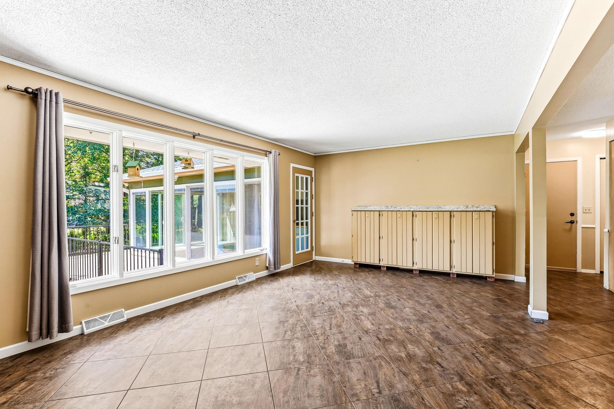 View of Residential at 16307 Moorland Circle, Minnetonka MN 55345, Minnetonka (5 of 60) - Mike Wilen | Minnesota Team Real Estate