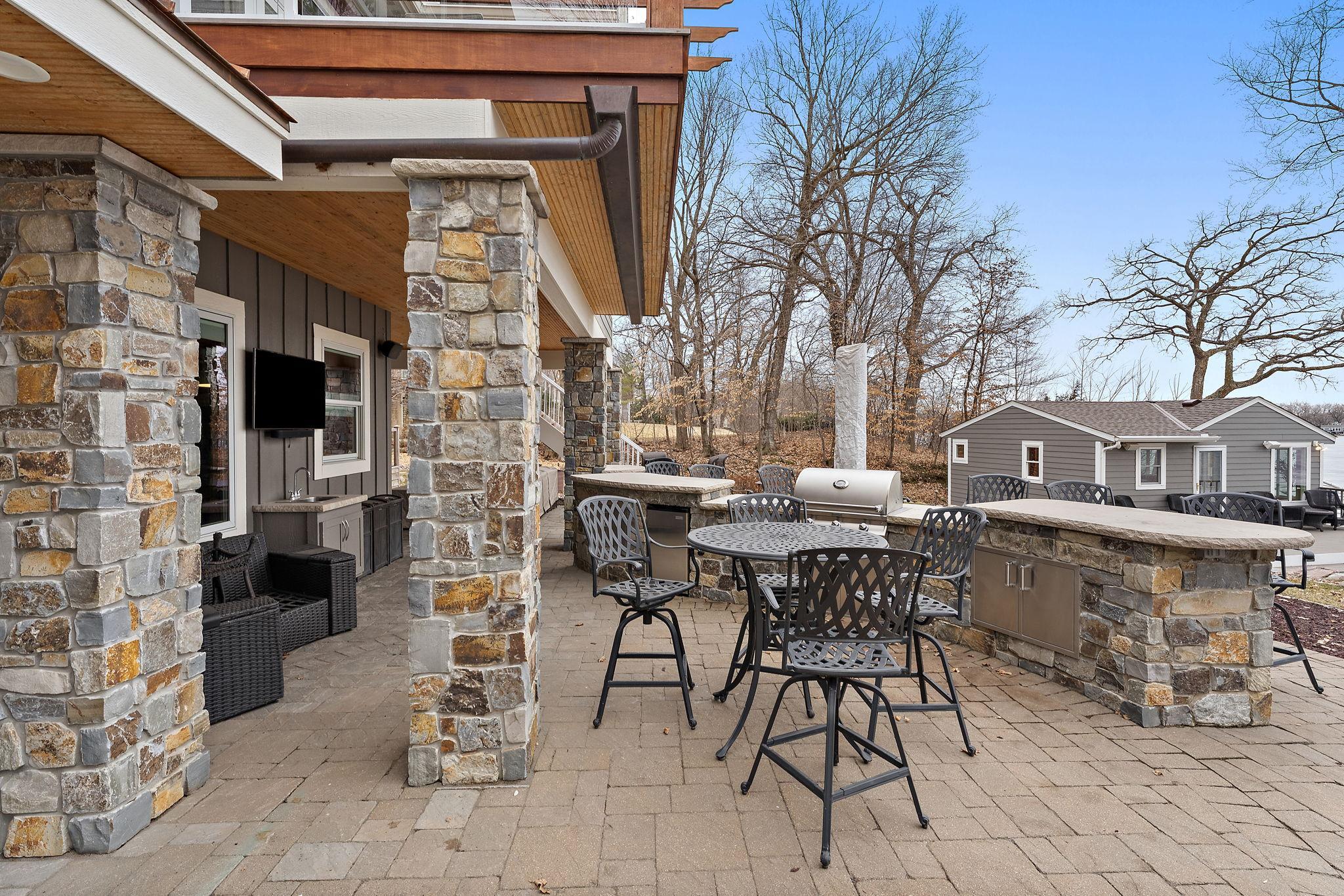 View of Residential at 1065 Tonkawa Road, Orono MN 55356, Orono (131 of 138) - Mike Wilen | Minnesota Team Real Estate