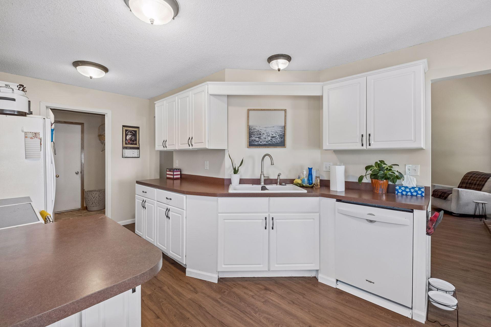 View of Residential at 11081 Oregon Curve, Bloomington MN 55438, Bloomington (5 of 14) - Mike Wilen | Minnesota Team Real Estate