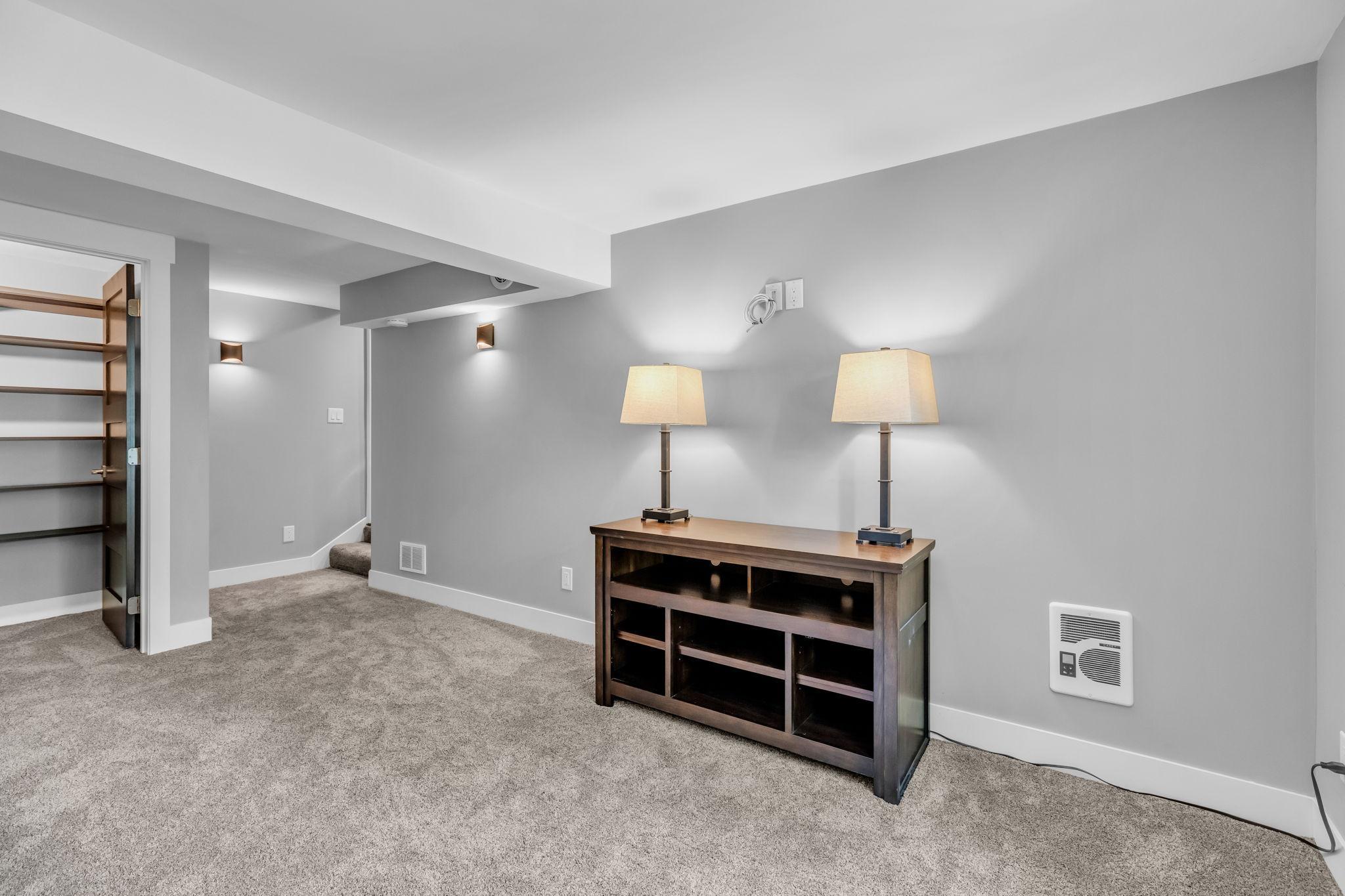 View of Residential at 4213 Wooddale Avenue, Saint Louis Park MN 55416, Saint Louis Park (46 of 46) - Mike Wilen | Minnesota Team Real Estate
