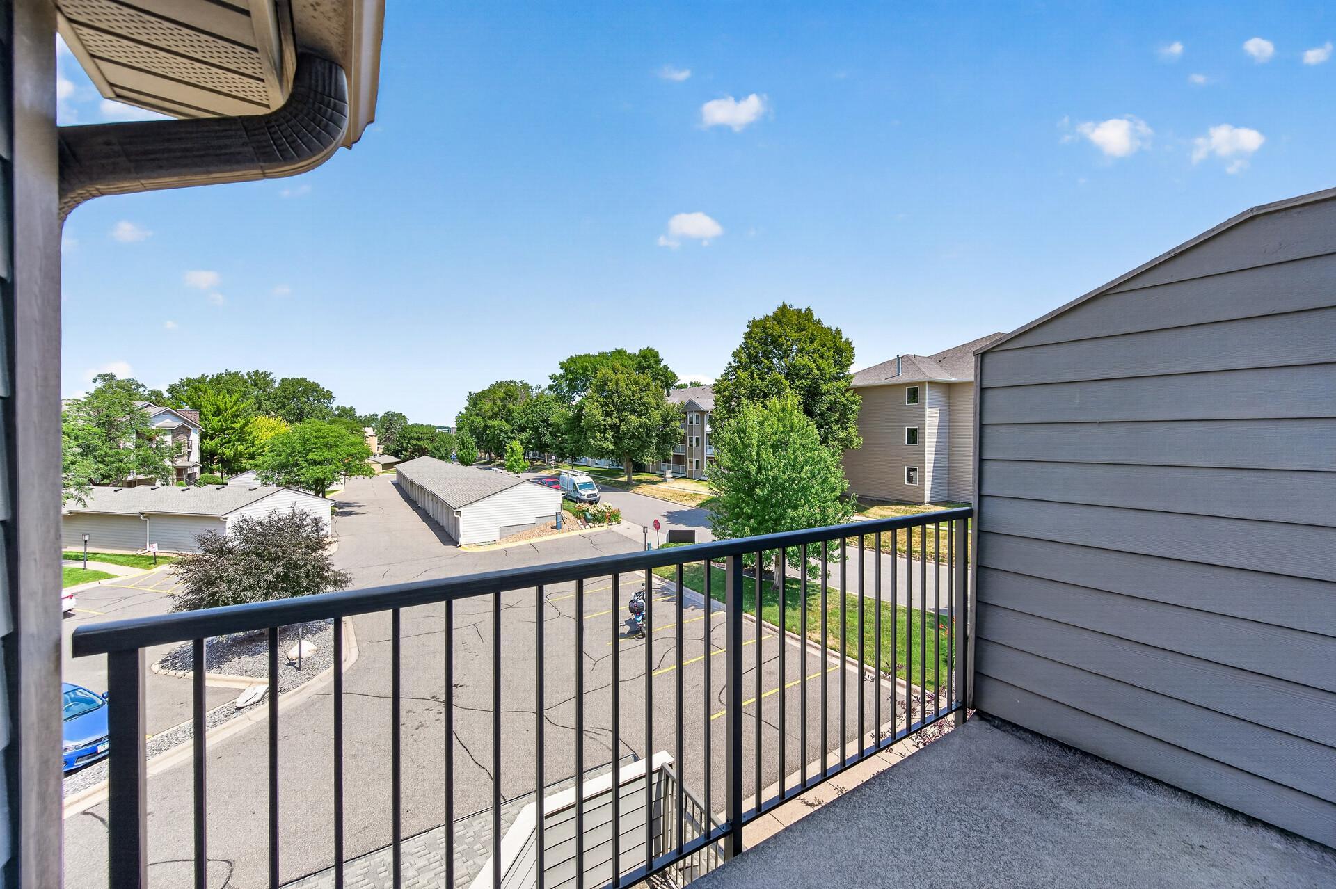 View of Residential at 2150 Ridge Drive #36, Saint Louis Park MN 55416, Saint Louis Park (22 of 34) - Mike Wilen | Minnesota Team Real Estate