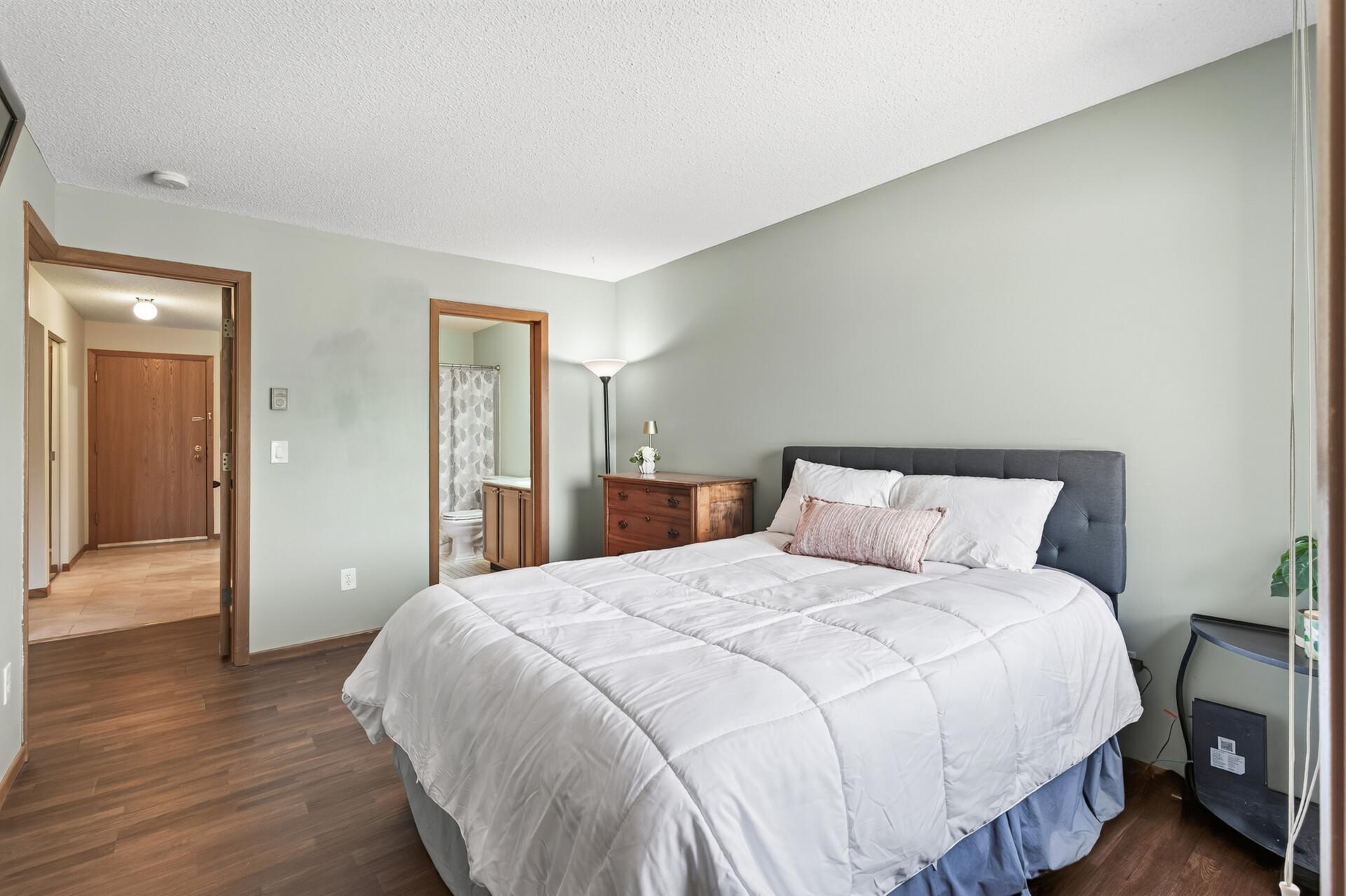 View of Residential at 2150 Ridge Drive #36, Saint Louis Park MN 55416, Saint Louis Park (17 of 34) - Mike Wilen | Minnesota Team Real Estate