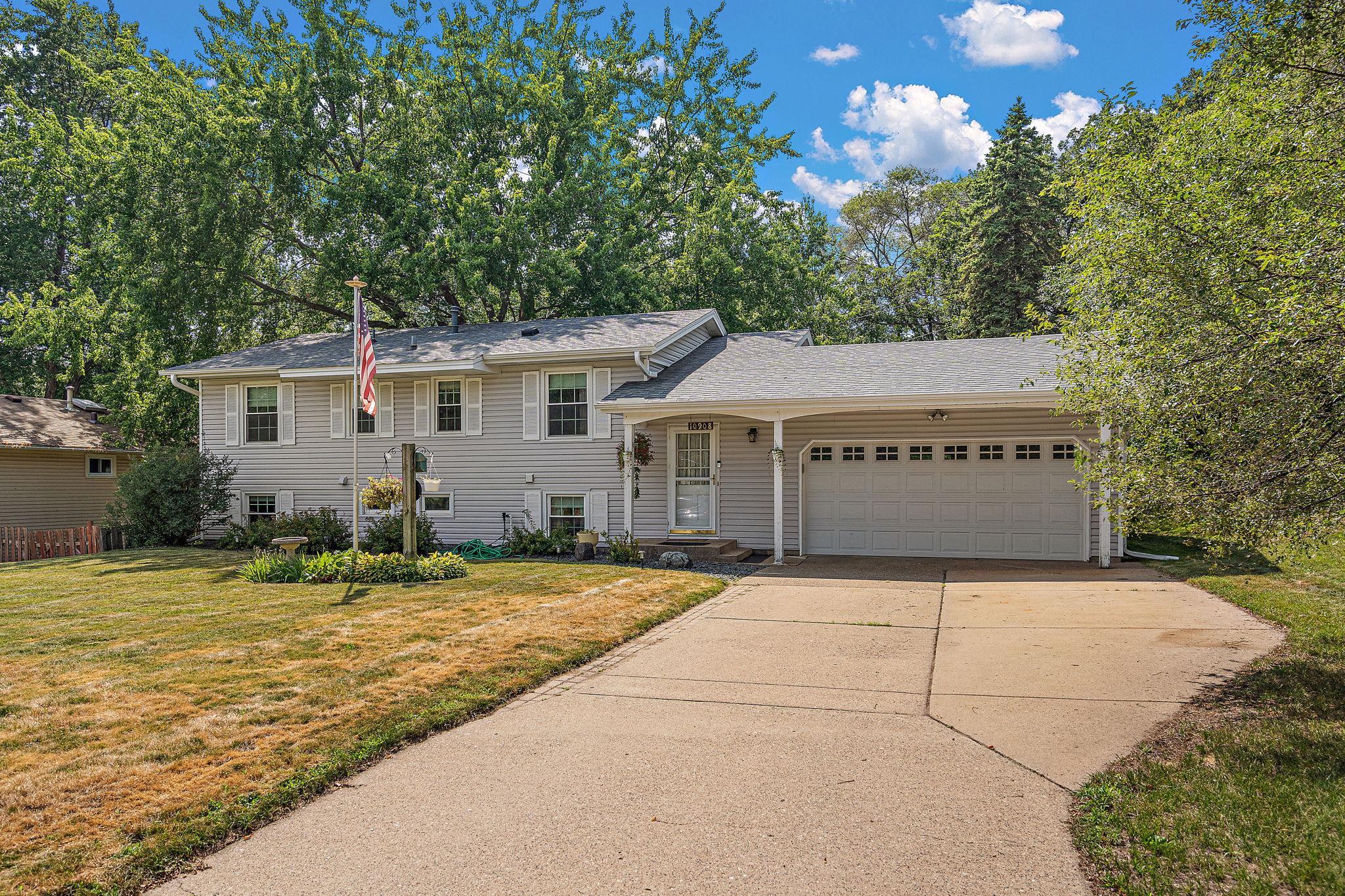 View of Residential at 10908 Dahlia Street, Coon Rapids MN 55433, Coon Rapids (3 of 34) - Mike Wilen | Minnesota Team Real Estate