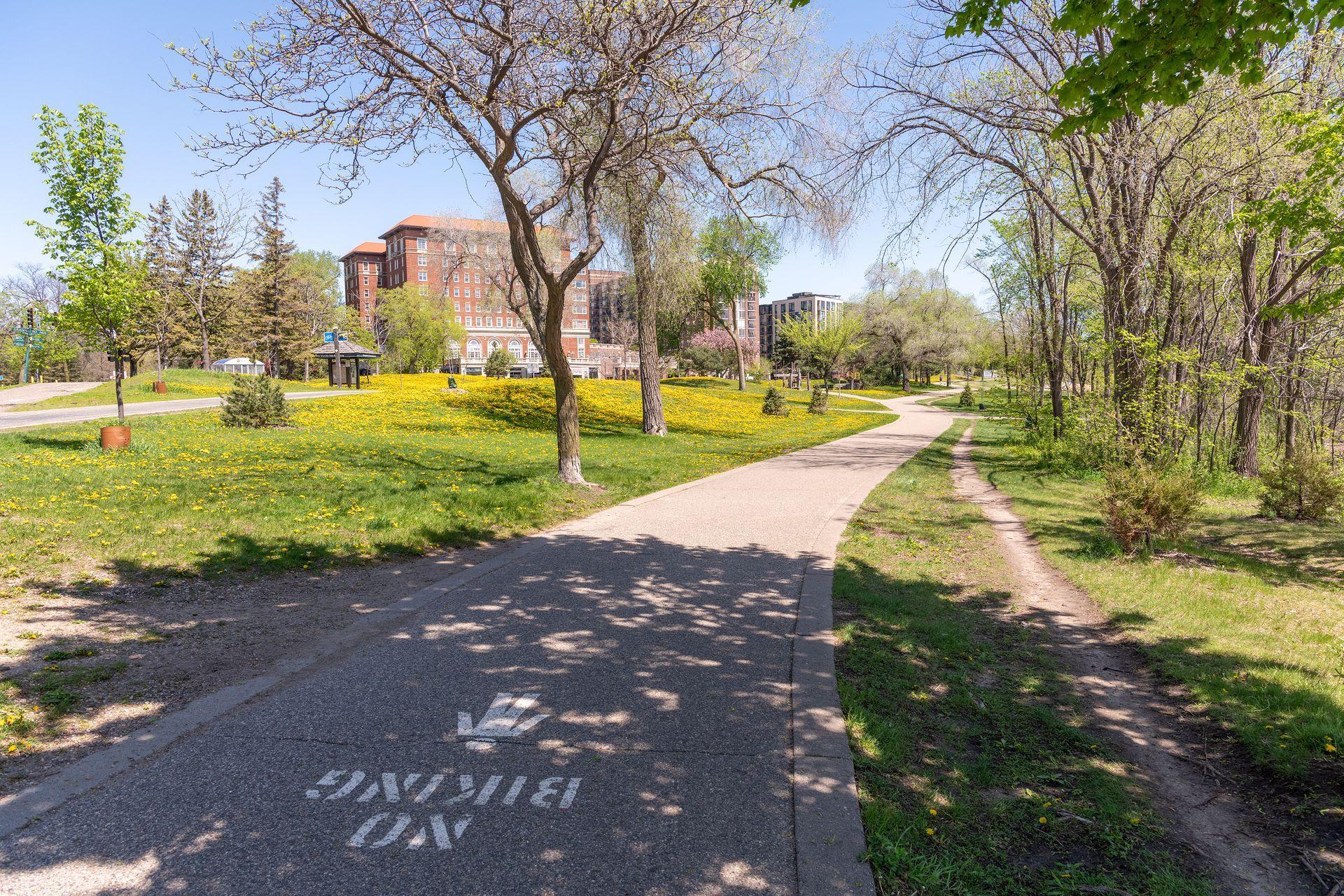 View of Residential at 3131 Excelsior Boulevard #212, Minneapolis MN 55416, Minneapolis (78 of 103) - Mike Wilen | Minnesota Team Real Estate