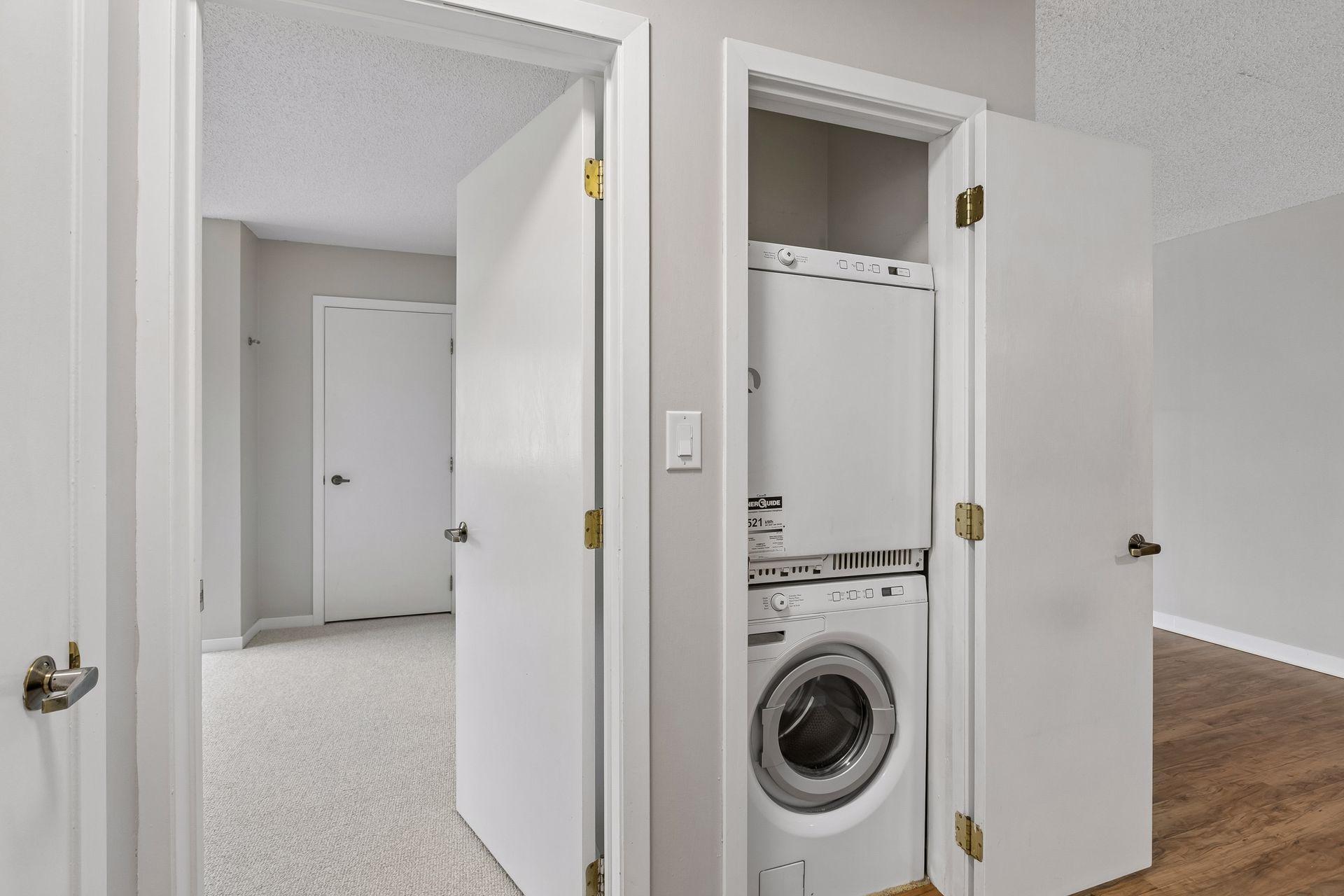 View of Residential at 3131 Excelsior Boulevard #212, Minneapolis MN 55416, Minneapolis (50 of 103) - Mike Wilen | Minnesota Team Real Estate