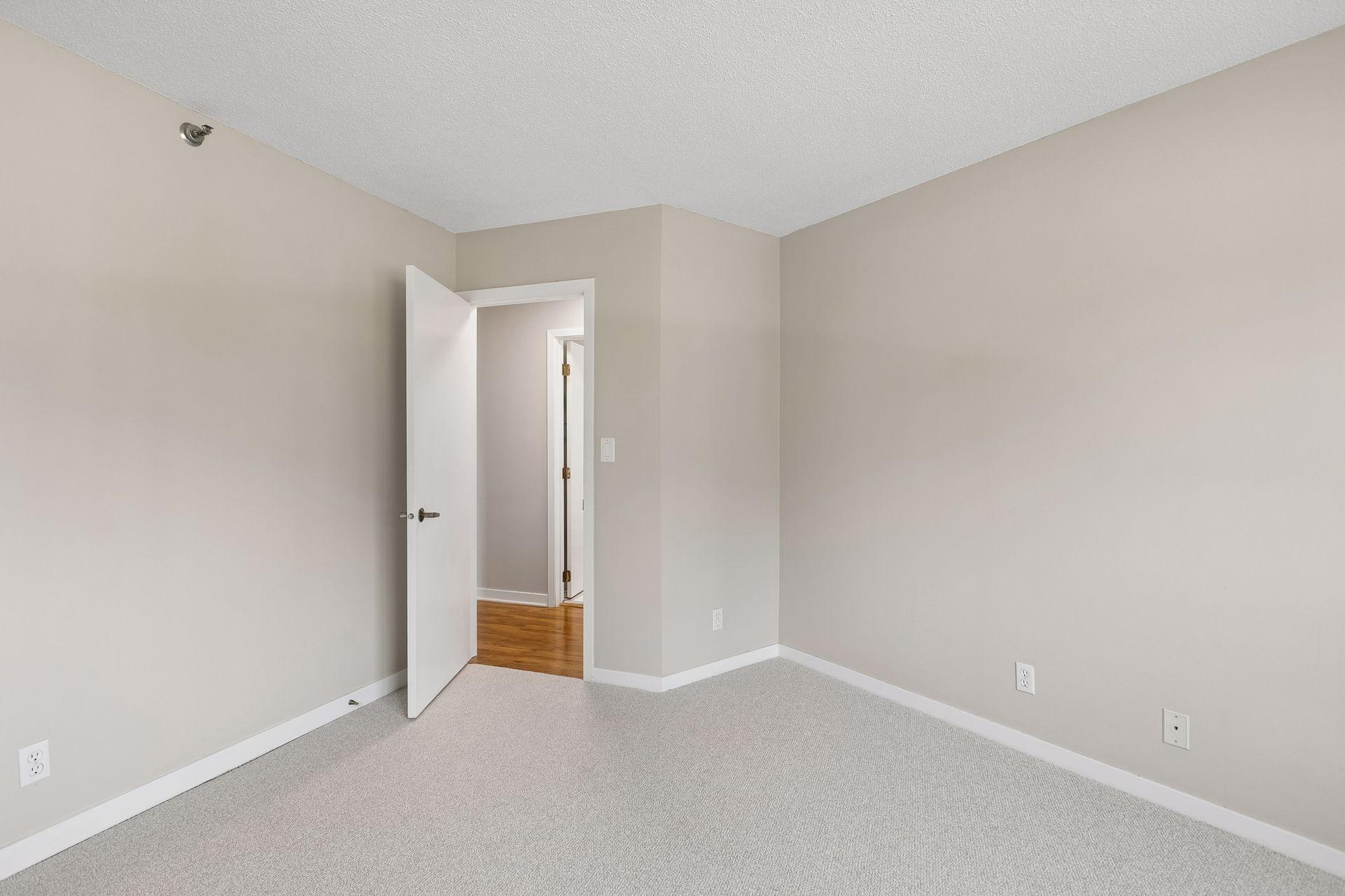 View of Residential at 3131 Excelsior Boulevard #212, Minneapolis MN 55416, Minneapolis (39 of 103) - Mike Wilen | Minnesota Team Real Estate