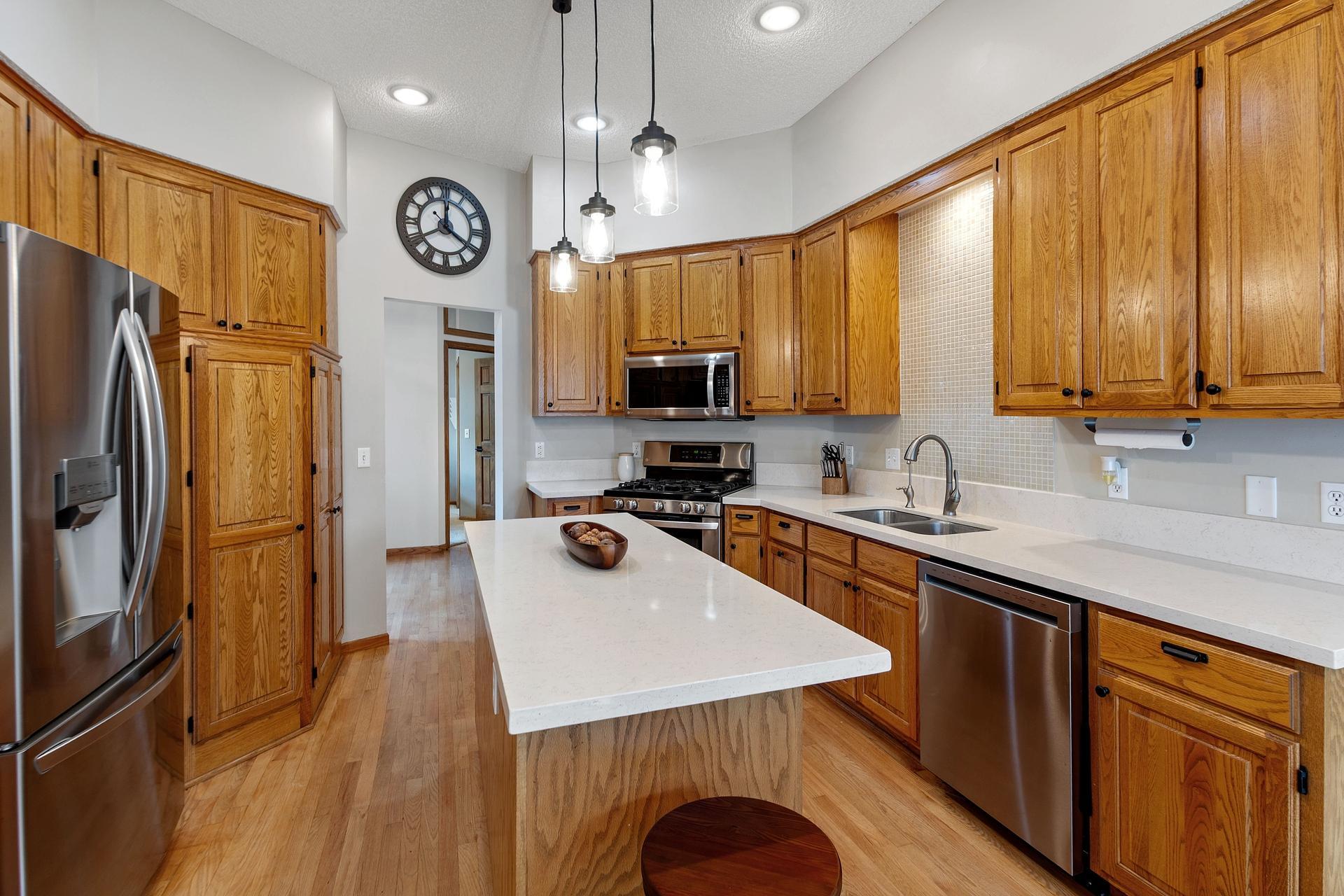 View of Residential at 3947 Bailey Ridge Draw, Woodbury MN 55125, Woodbury (12 of 28) - Mike Wilen | Minnesota Team Real Estate
