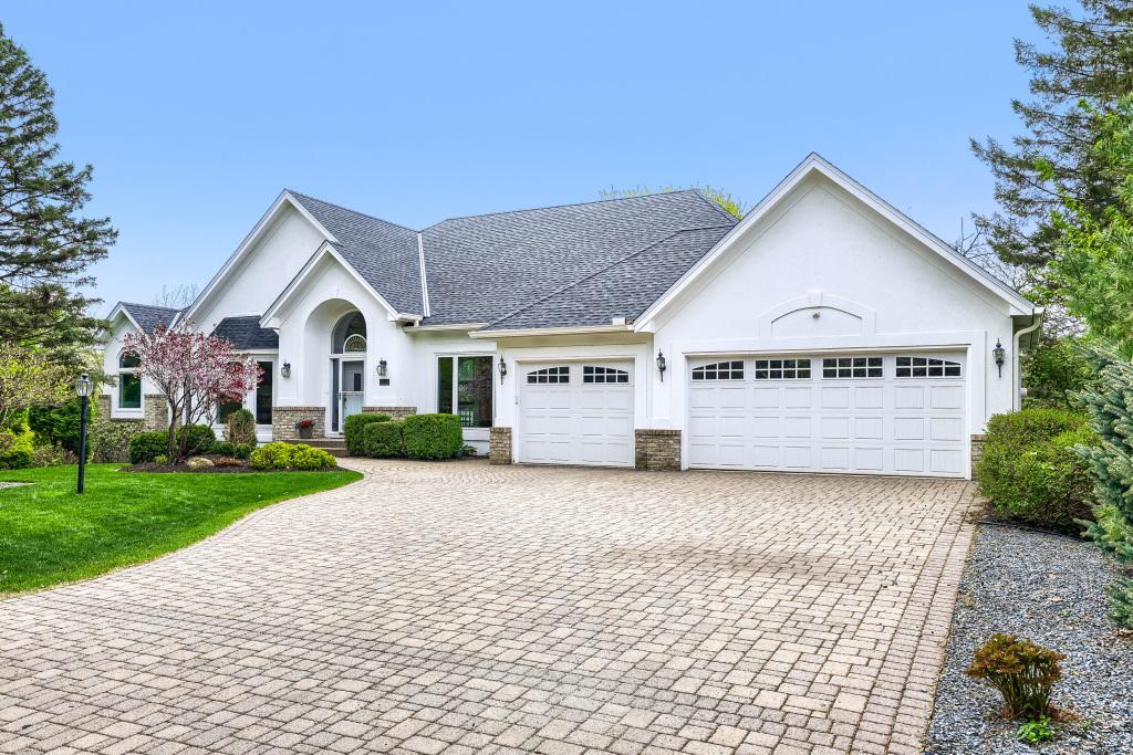 View of Residential at 7170 Kenmare Drive, Bloomington MN 55438, Bloomington (4 of 66) - Mike Wilen | Minnesota Team Real Estate
