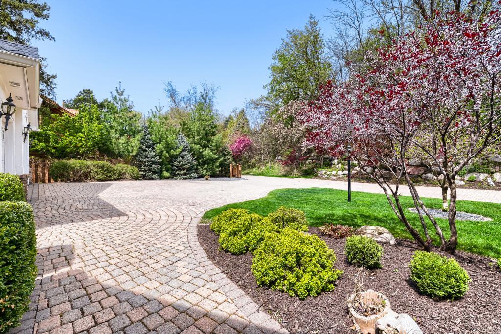 View of Residential at 7170 Kenmare Drive, Bloomington MN 55438, Bloomington (5 of 66) - Mike Wilen | Minnesota Team Real Estate