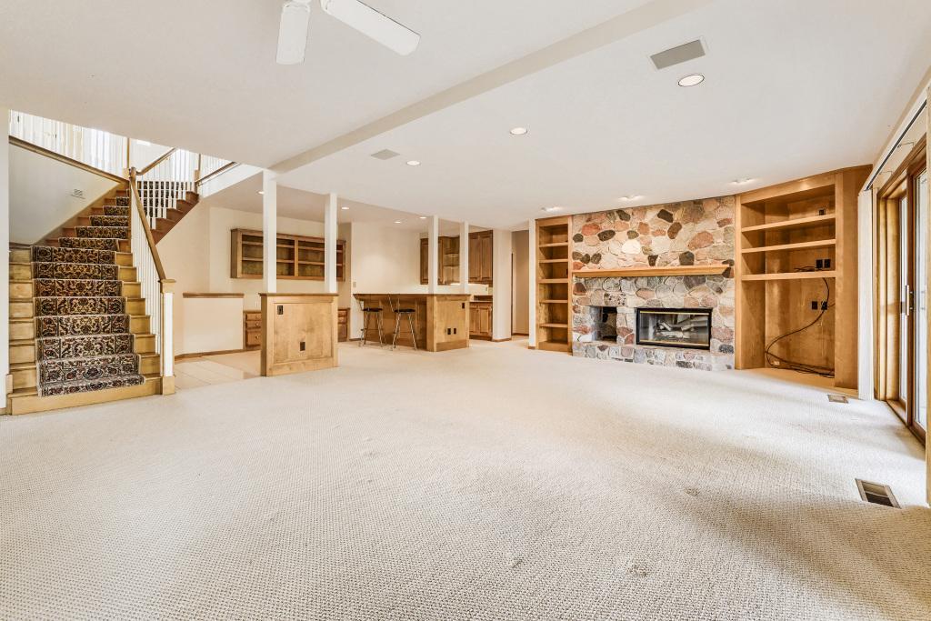 View of Residential at 7170 Kenmare Drive, Bloomington MN 55438, Bloomington (40 of 66) - Mike Wilen | Minnesota Team Real Estate