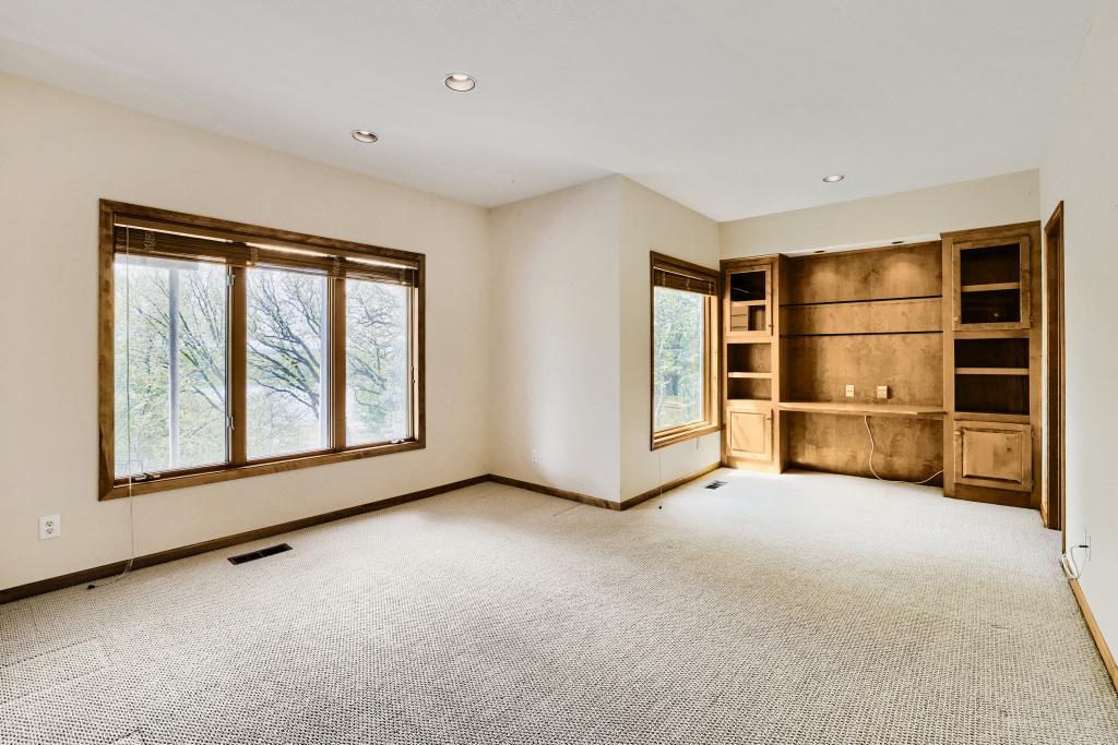 View of Residential at 7170 Kenmare Drive, Bloomington MN 55438, Bloomington (45 of 66) - Mike Wilen | Minnesota Team Real Estate