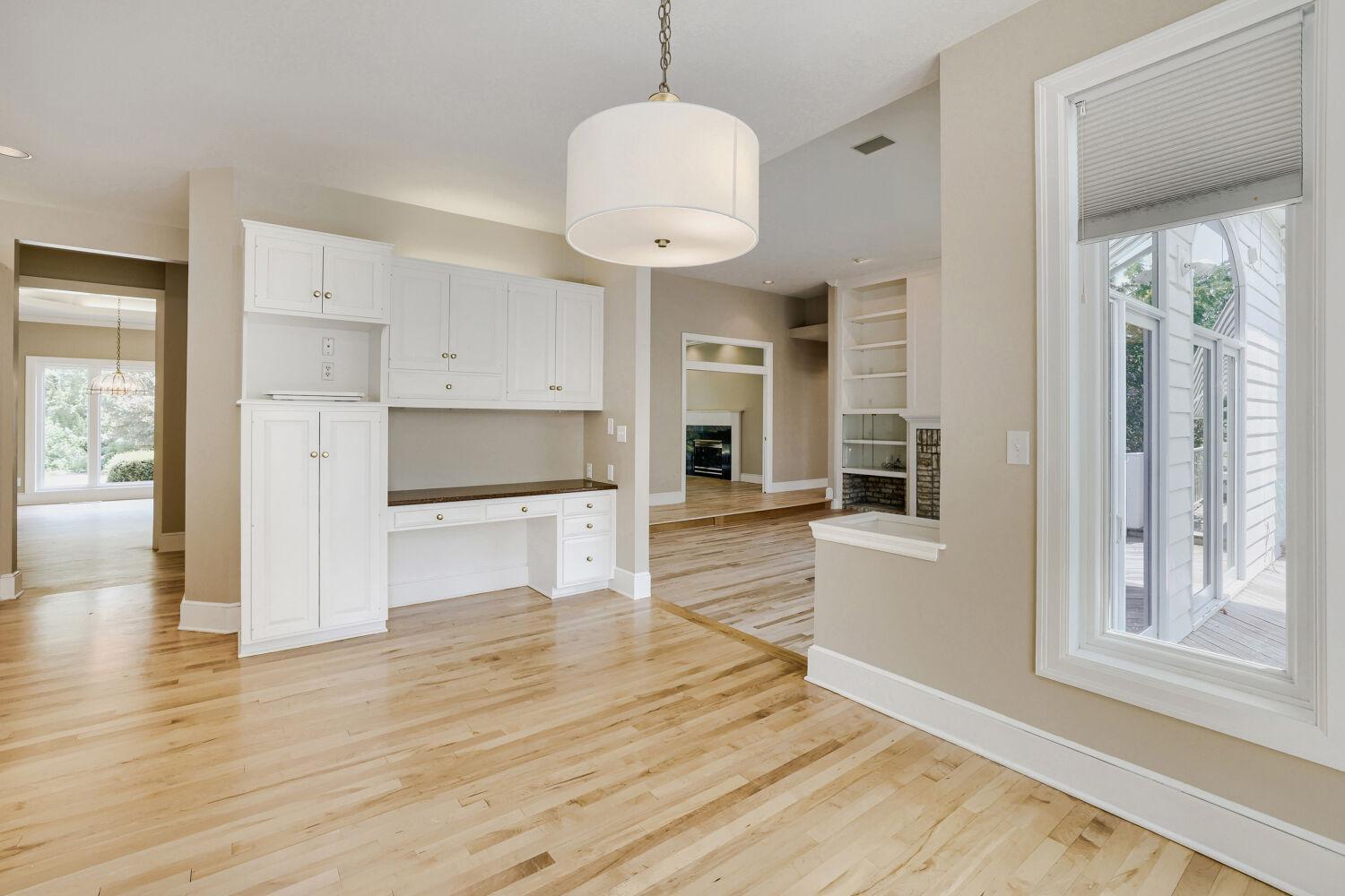 View of Residential at 7170 Kenmare Drive, Bloomington MN 55438, Bloomington (28 of 66) - Mike Wilen | Minnesota Team Real Estate