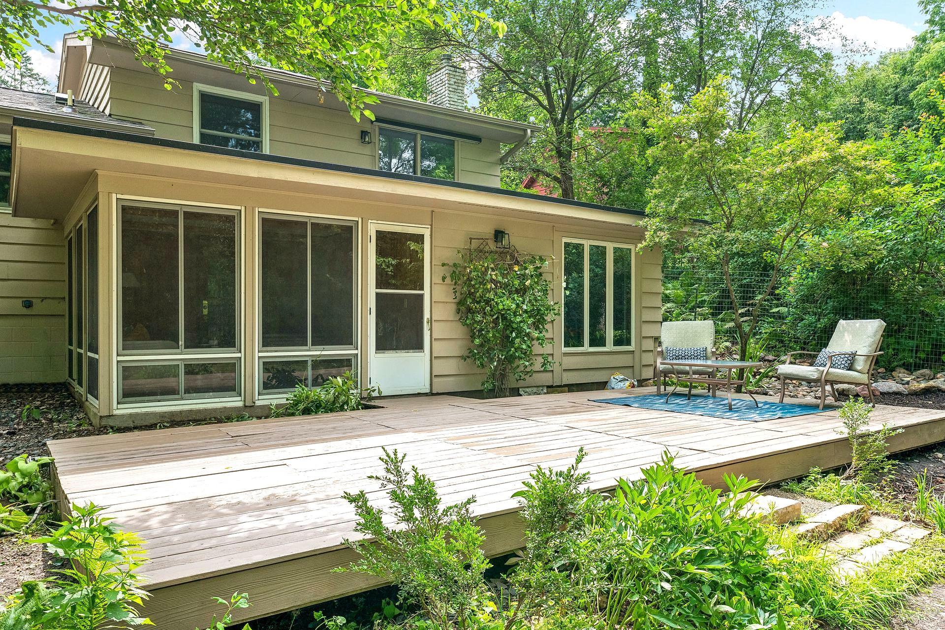 View of Residential at 15401 Willowood Drive, Minnetonka MN 55345, Minnetonka (28 of 35) - Mike Wilen | Minnesota Team Real Estate