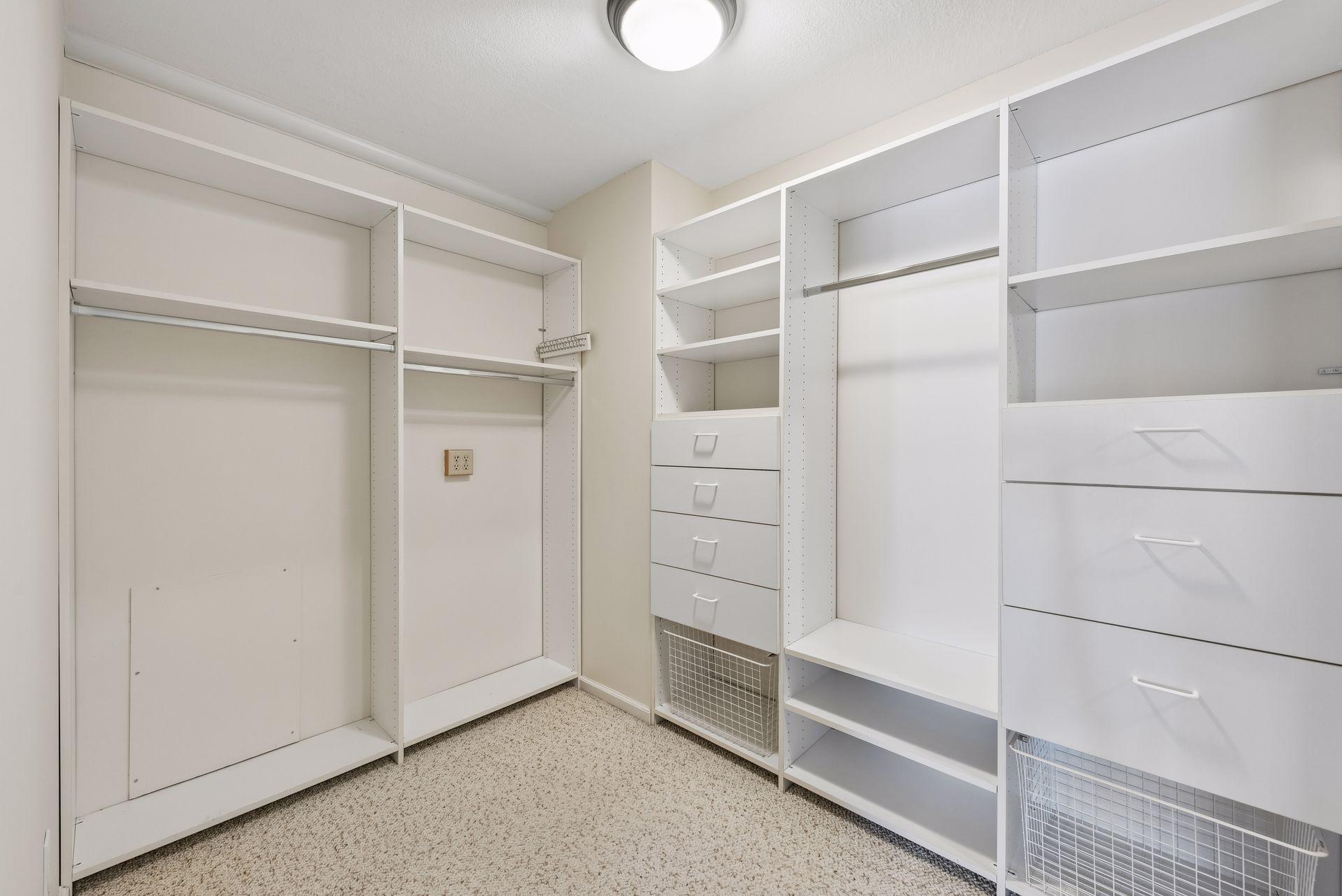 View of Residential at 1225 Lasalle Avenue #1307, Minneapolis MN 55403, Minneapolis (16 of 33) - Mike Wilen | Minnesota Team Real Estate