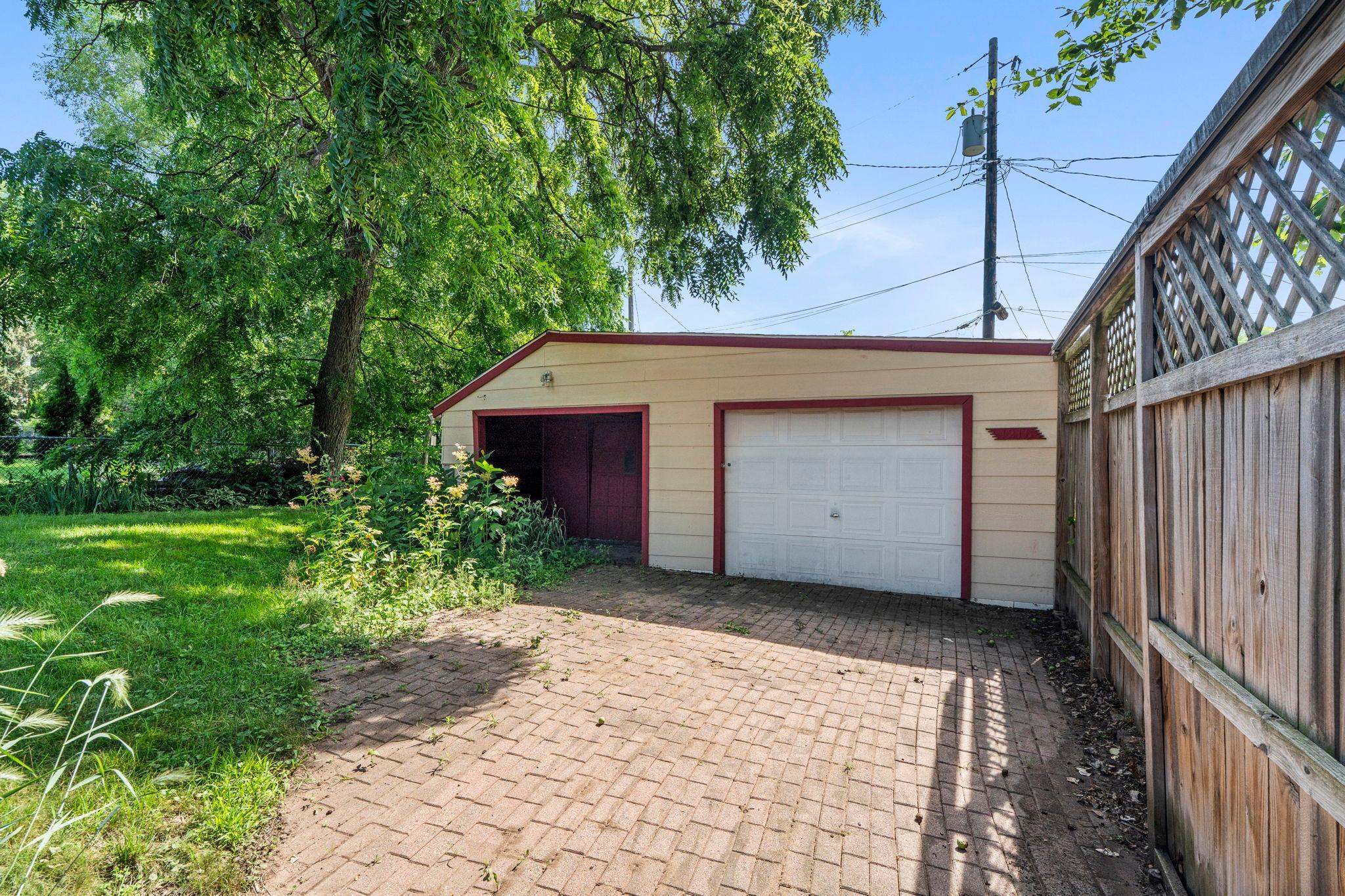View of Residential at 1216 Danforth Street, Saint Paul MN 55117, Saint Paul (43 of 58) - Mike Wilen | Minnesota Team Real Estate
