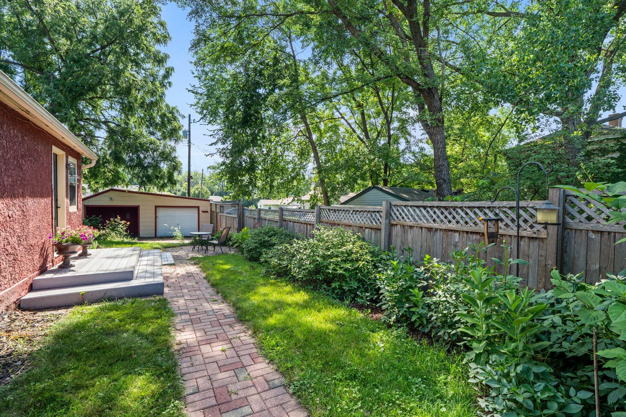 View of Residential at 1216 Danforth Street, Saint Paul MN 55117, Saint Paul (38 of 58) - Mike Wilen | Minnesota Team Real Estate