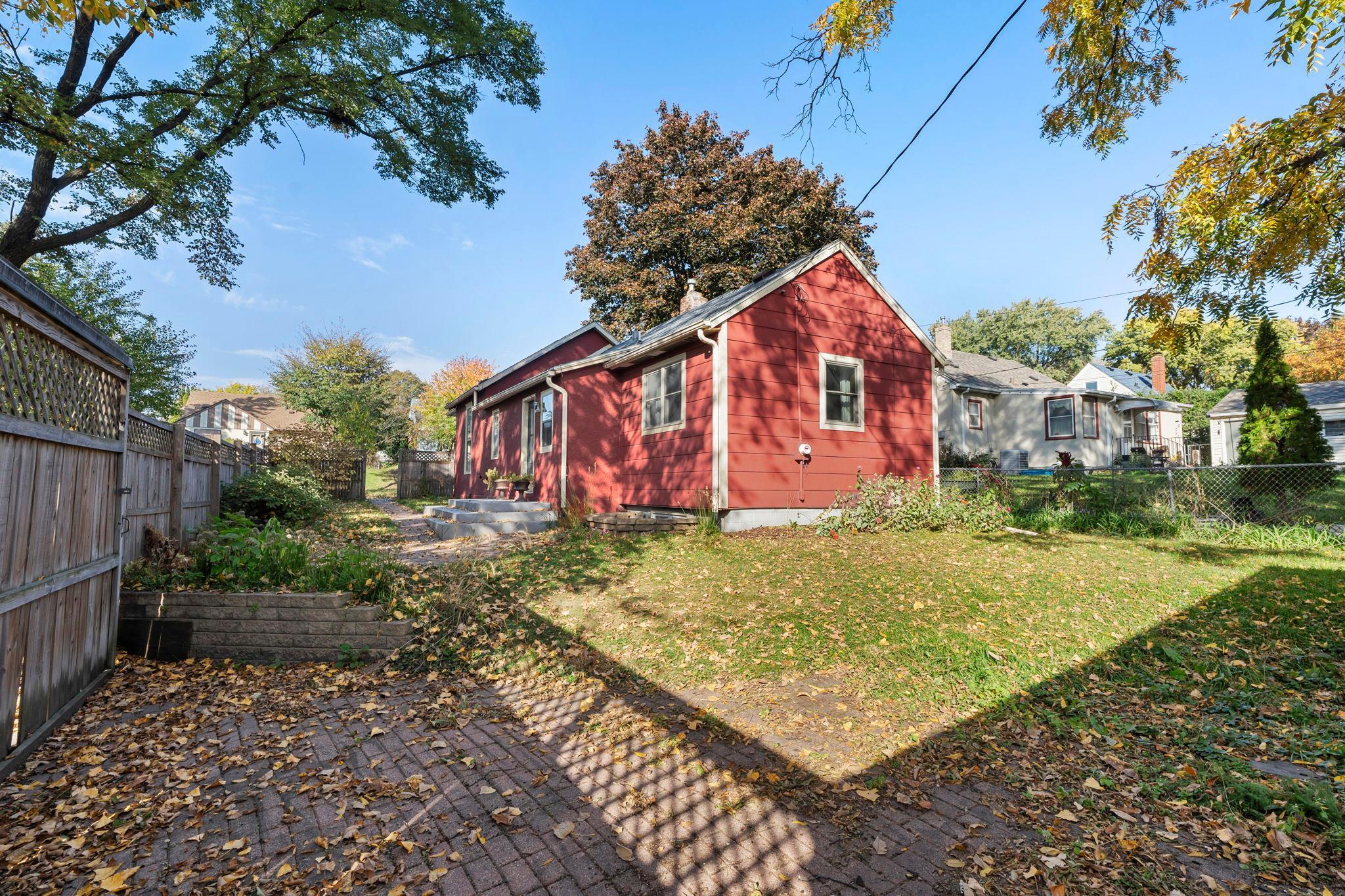 View of Residential at 1216 Danforth Street, Saint Paul MN 55117, Saint Paul (35 of 58) - Mike Wilen | Minnesota Team Real Estate
