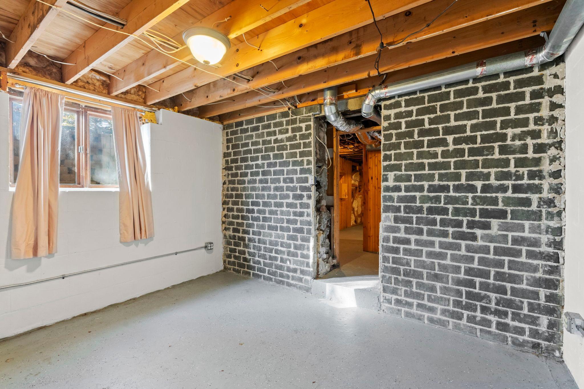 View of Residential at 1216 Danforth Street, Saint Paul MN 55117, Saint Paul (31 of 58) - Mike Wilen | Minnesota Team Real Estate