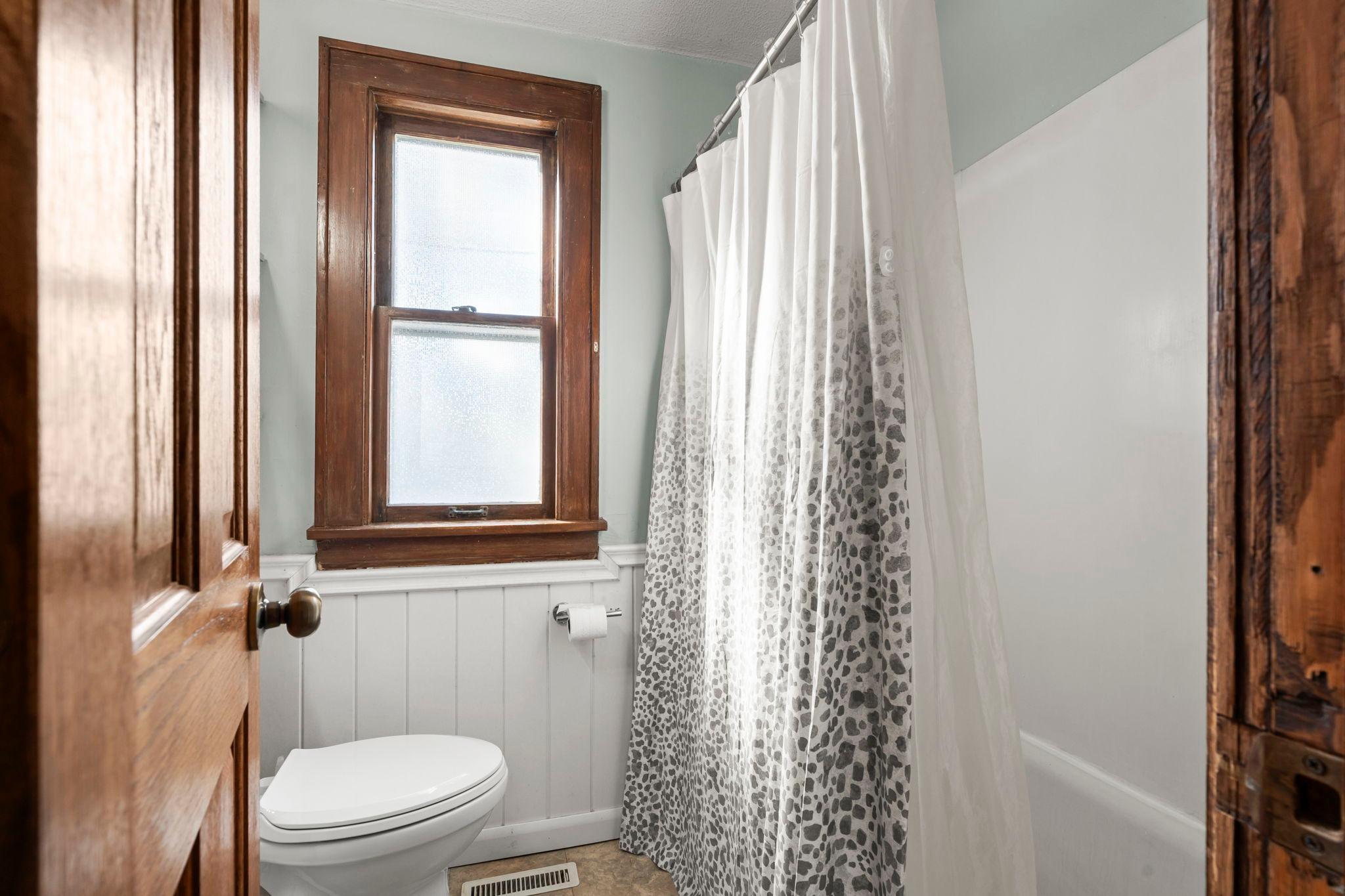 View of Residential at 1216 Danforth Street, Saint Paul MN 55117, Saint Paul (21 of 58) - Mike Wilen | Minnesota Team Real Estate