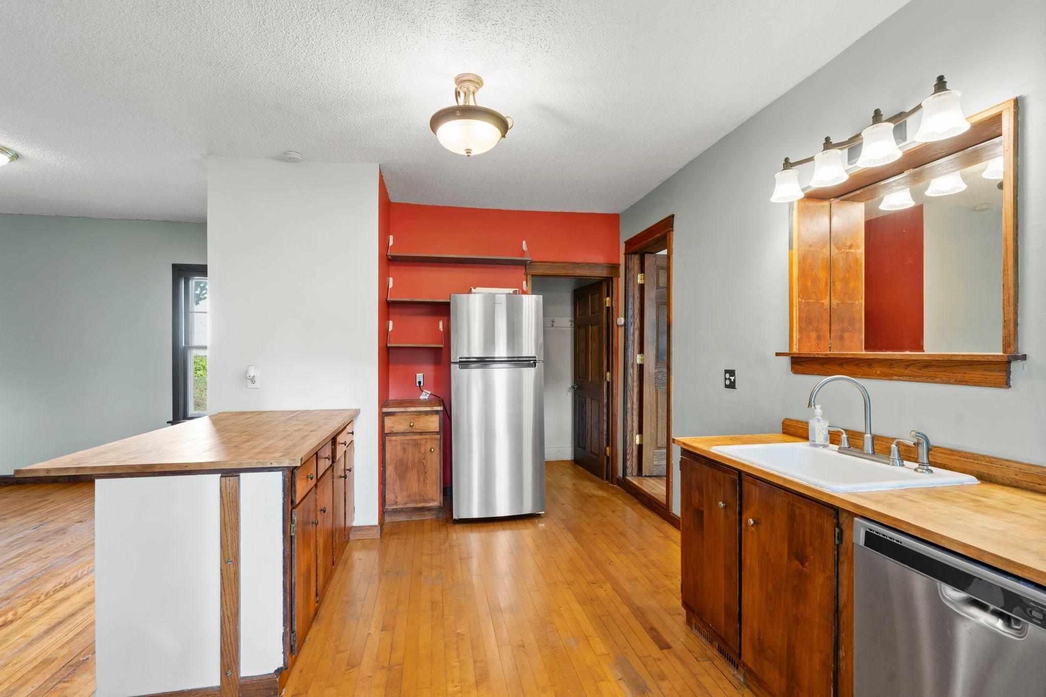 View of Residential at 1216 Danforth Street, Saint Paul MN 55117, Saint Paul (17 of 58) - Mike Wilen | Minnesota Team Real Estate