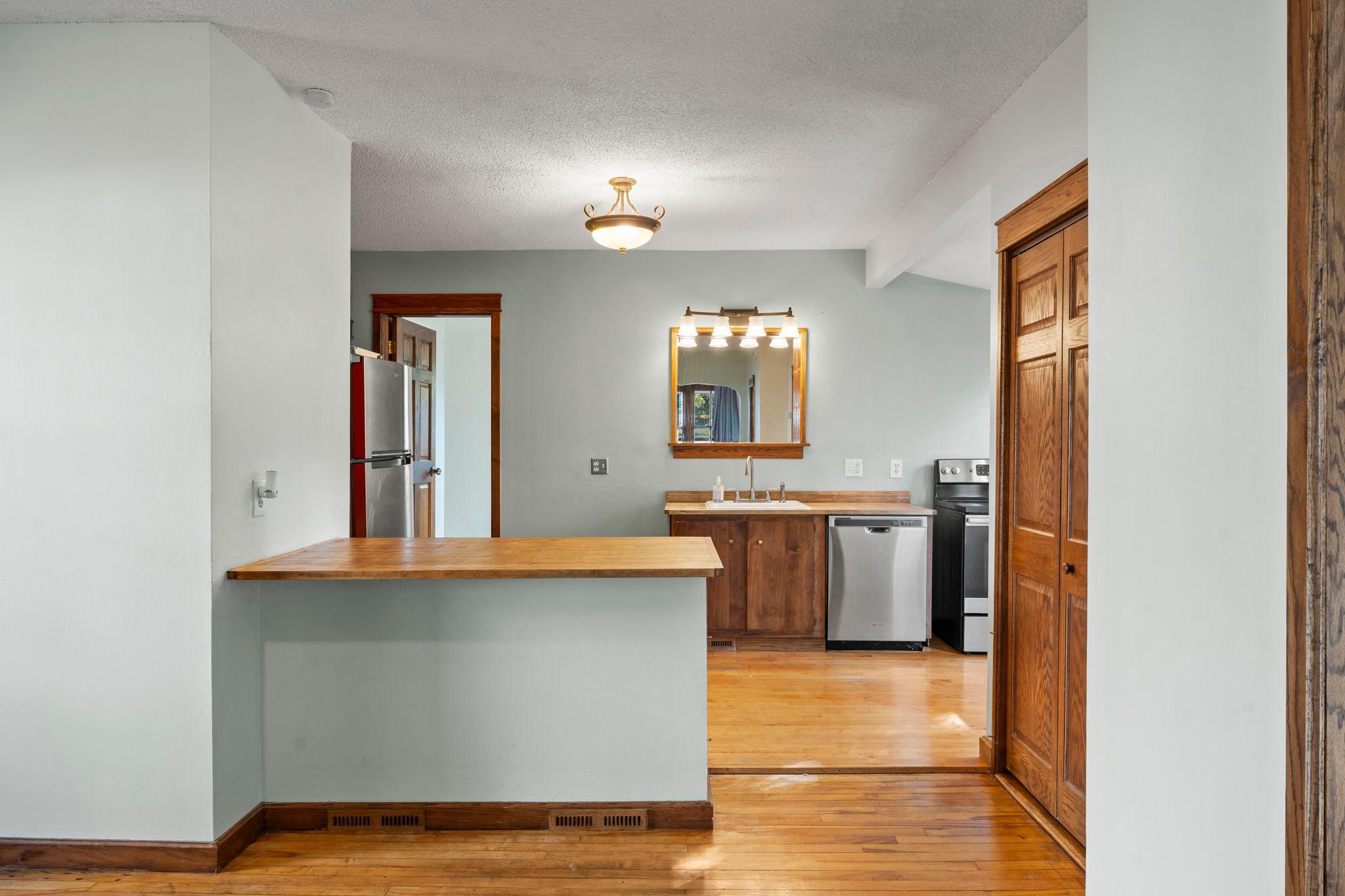 View of Residential at 1216 Danforth Street, Saint Paul MN 55117, Saint Paul (14 of 58) - Mike Wilen | Minnesota Team Real Estate
