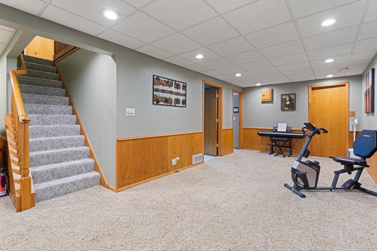 View of Residential at 2685 Glenbrook Avenue, Oakdale MN 55128, Oakdale (23 of 37) - Mike Wilen | Minnesota Team Real Estate