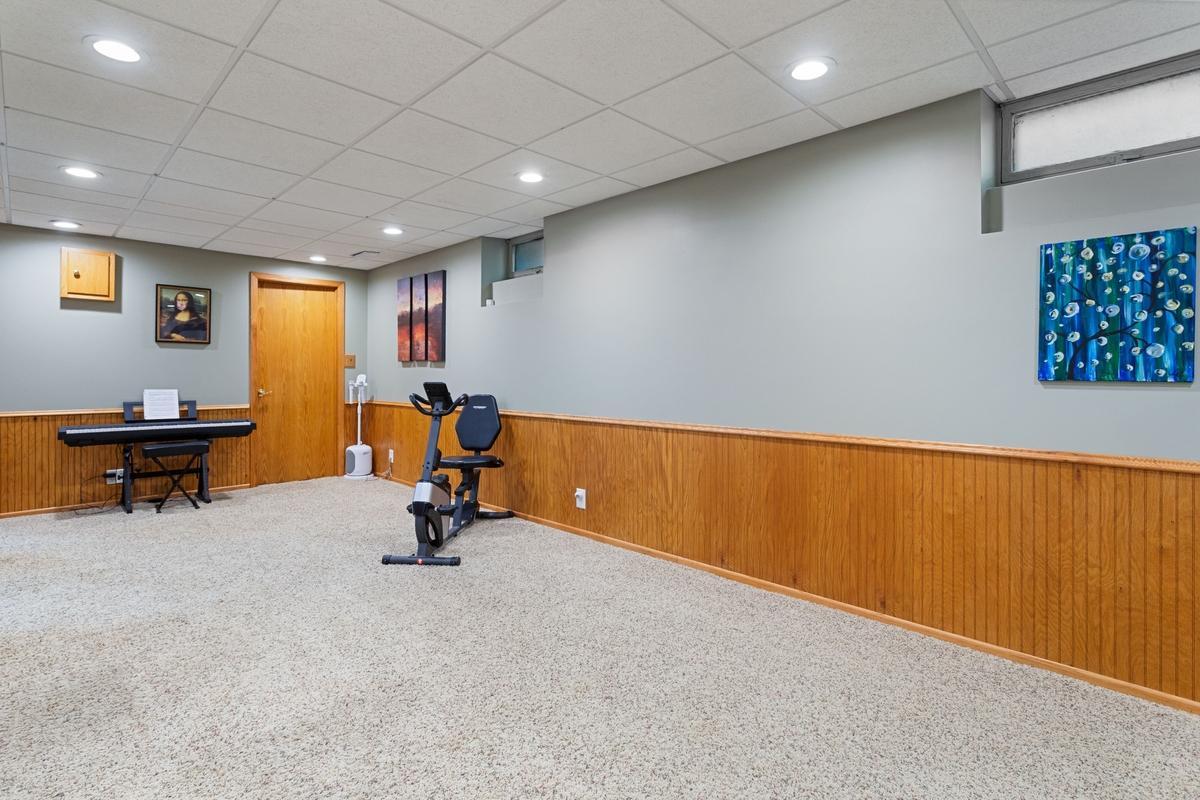 View of Residential at 2685 Glenbrook Avenue, Oakdale MN 55128, Oakdale (22 of 37) - Mike Wilen | Minnesota Team Real Estate