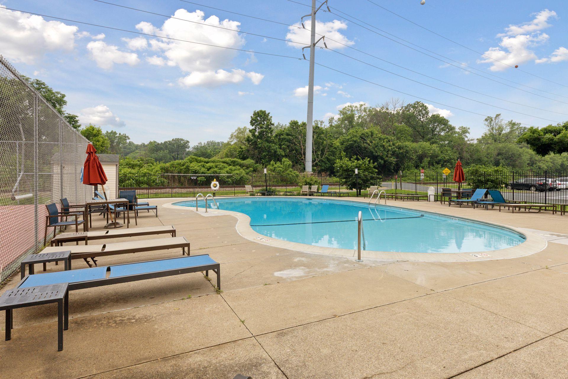 View of Residential at 1304 Medicine Lake Drive #320, Plymouth MN 55441, Plymouth (33 of 47) - Mike Wilen | Minnesota Team Real Estate