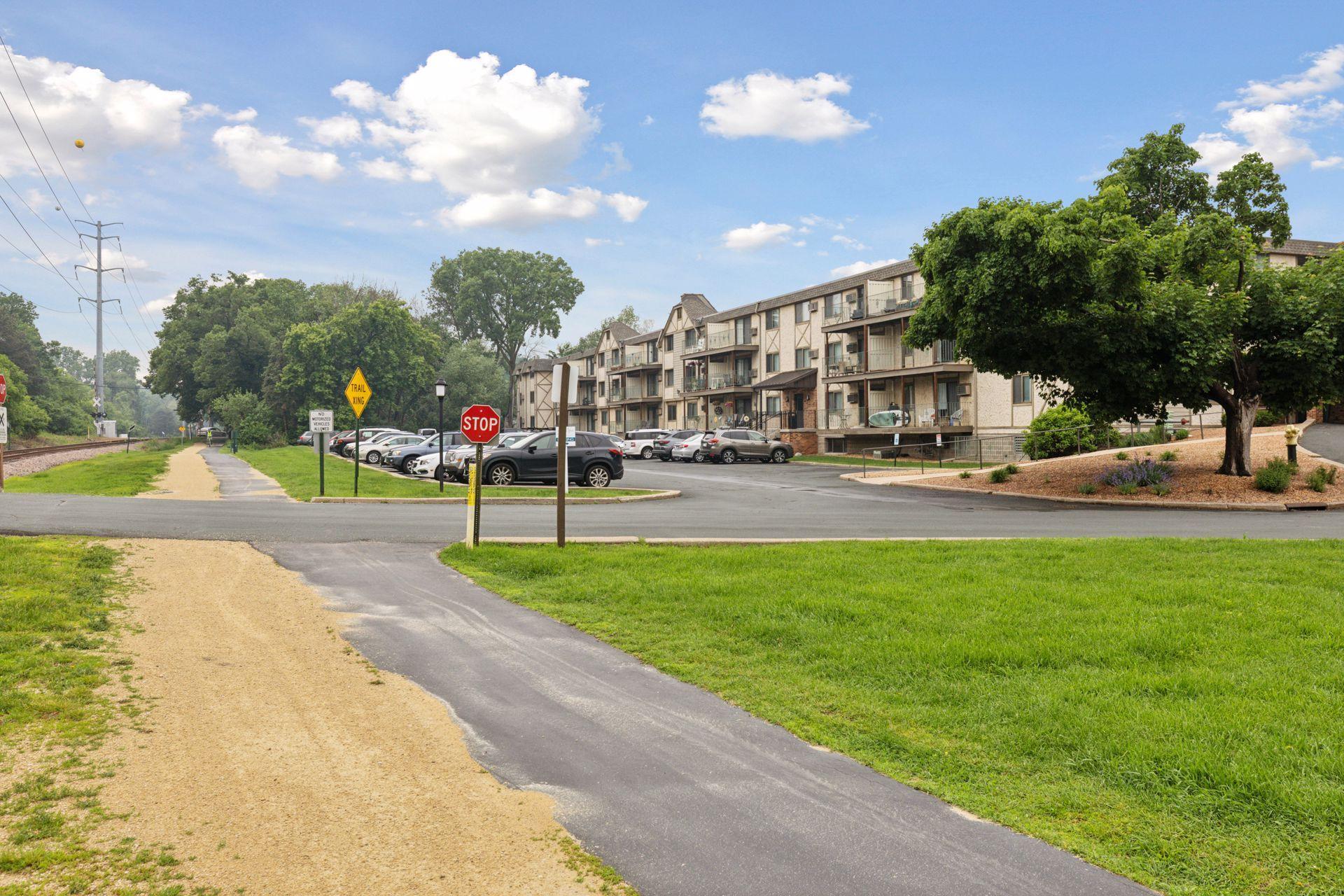 View of Residential at 1304 Medicine Lake Drive #320, Plymouth MN 55441, Plymouth (39 of 47) - Mike Wilen | Minnesota Team Real Estate