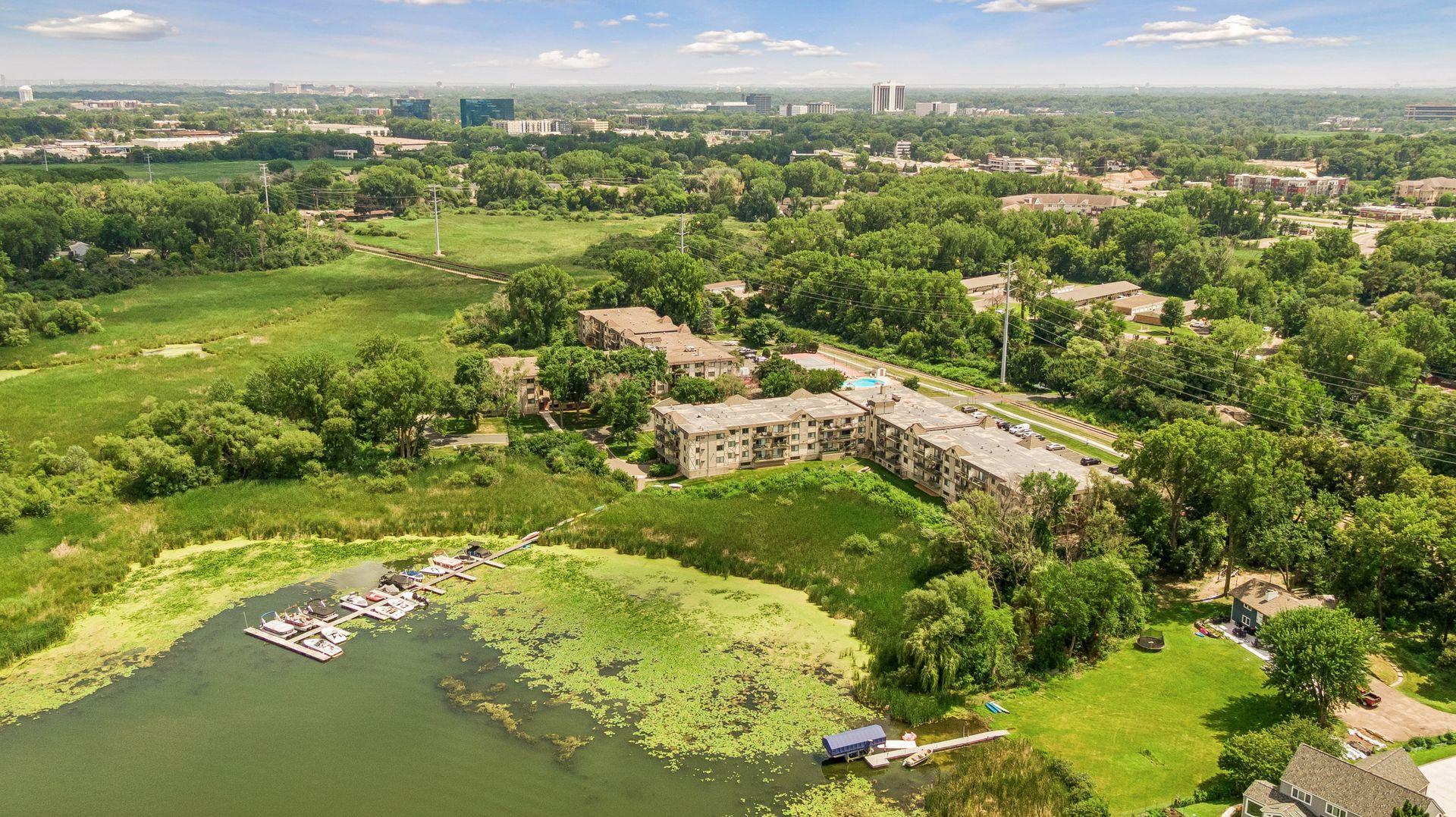 View of Residential at 1304 Medicine Lake Drive #320, Plymouth MN 55441, Plymouth (4 of 47) - Mike Wilen | Minnesota Team Real Estate