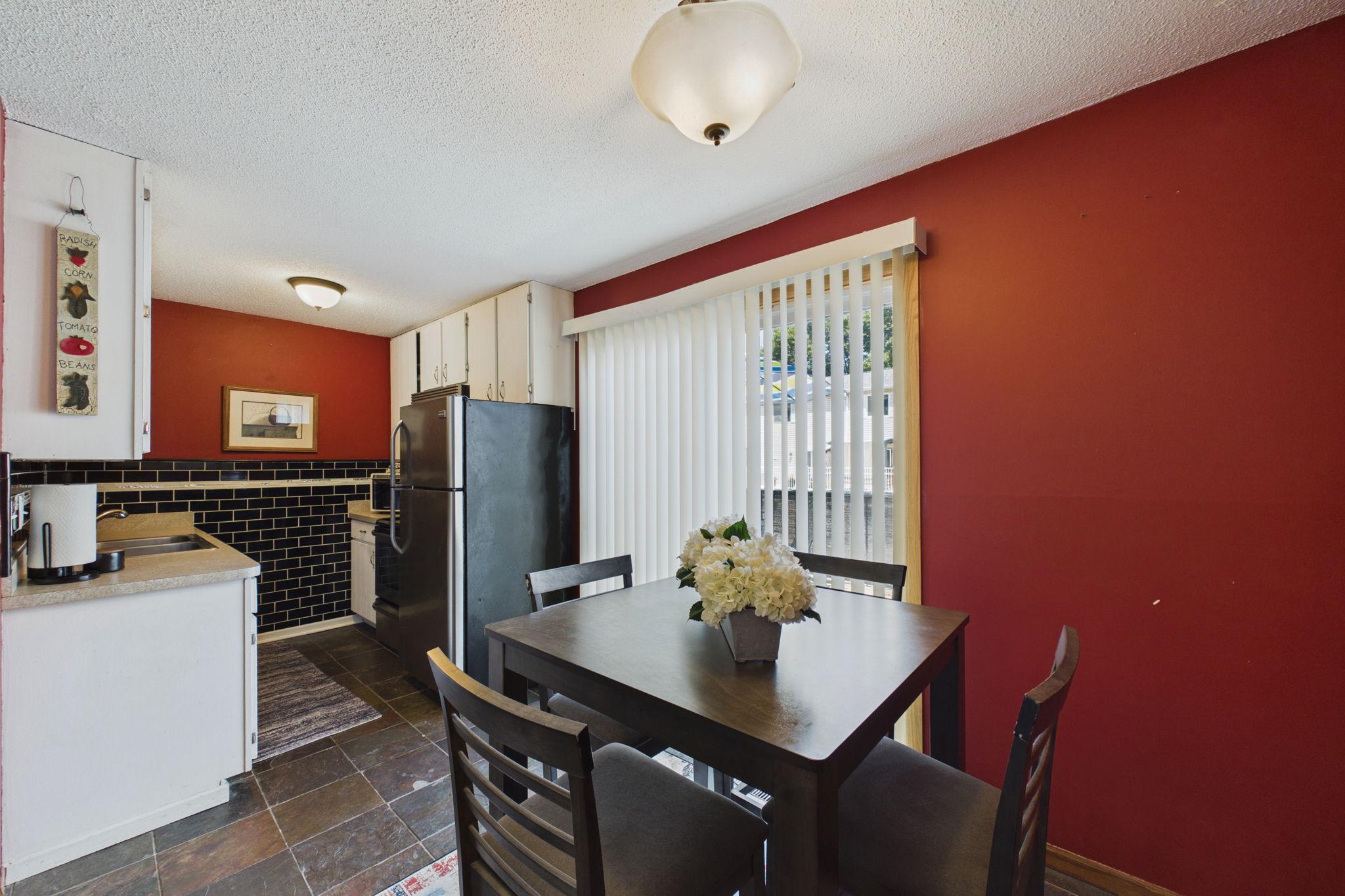 View of Residential at 1467 Goodwin Avenue, Oakdale MN 55128, Oakdale (11 of 25) - Mike Wilen | Minnesota Team Real Estate