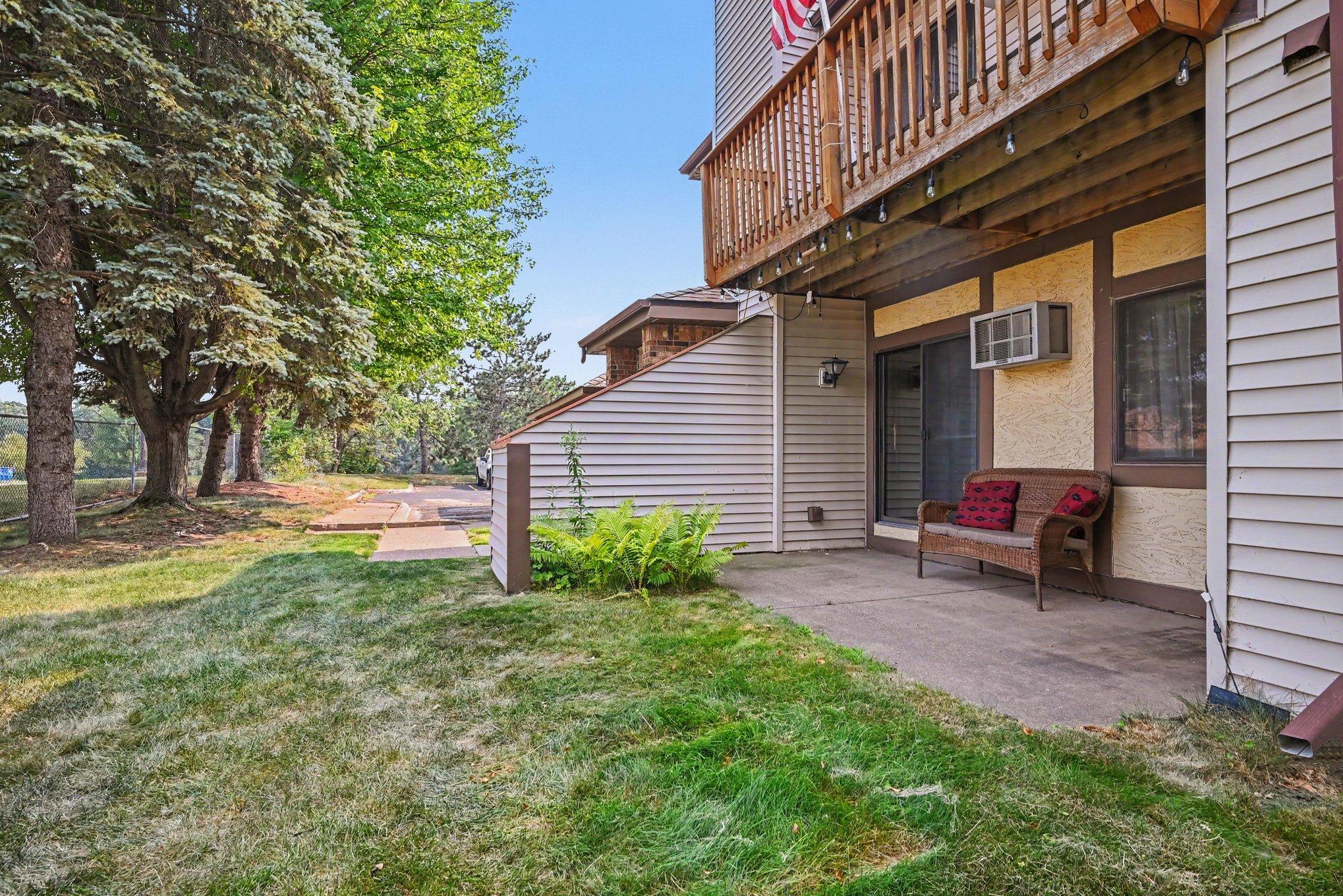 View of Residential at 2079 Parkside Drive, Saint Paul MN 55119, Saint Paul (13 of 26) - Mike Wilen | Minnesota Team Real Estate