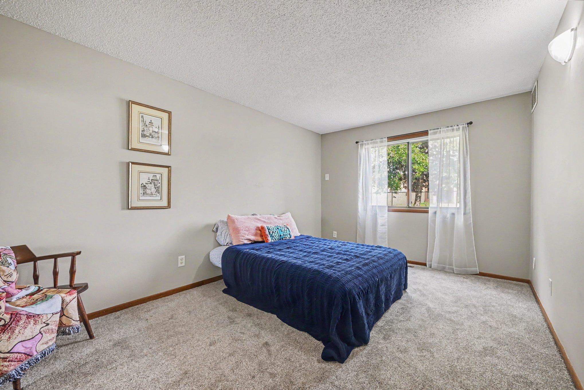 View of Residential at 2079 Parkside Drive, Saint Paul MN 55119, Saint Paul (18 of 26) - Mike Wilen | Minnesota Team Real Estate